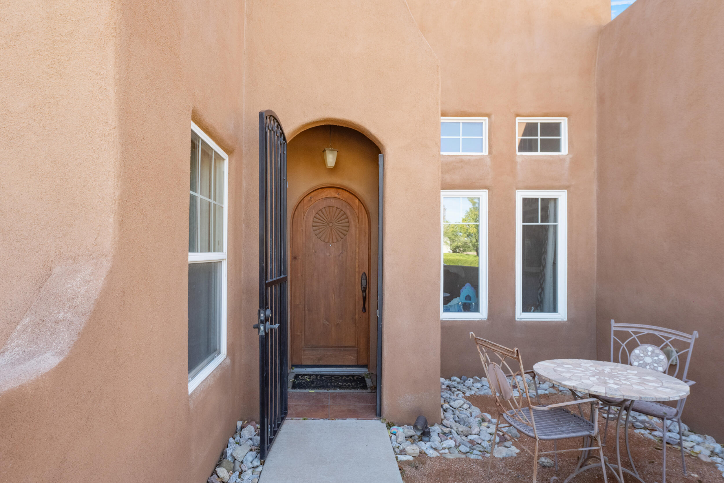 373 Dennis Drive, Los Lunas, New Mexico image 5