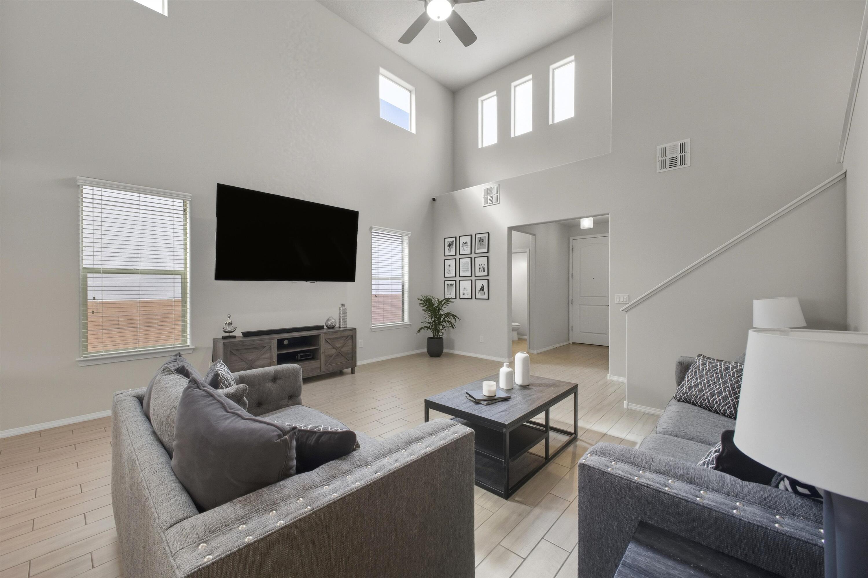 8722 SEVANO Circle NE