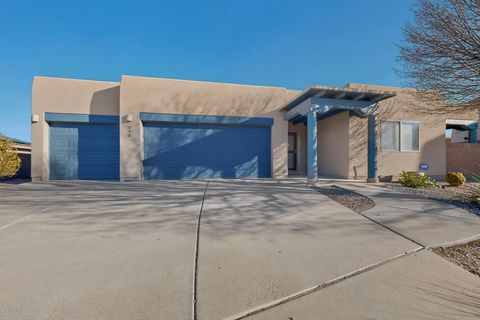 746 Loma Pinon Loop NE Rio Rancho NM 87144