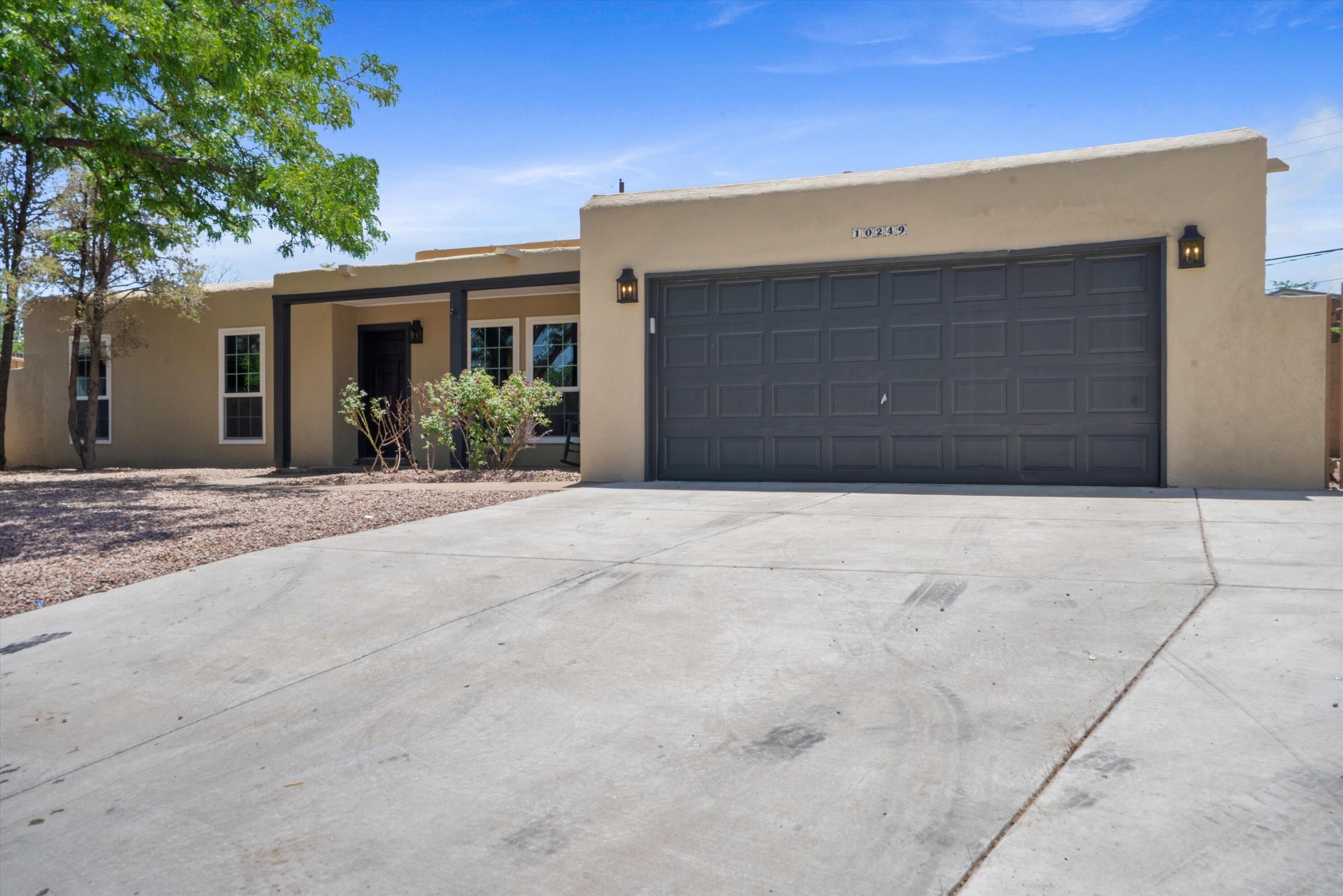 10249 Cove Court, Albuquerque, New Mexico image 2