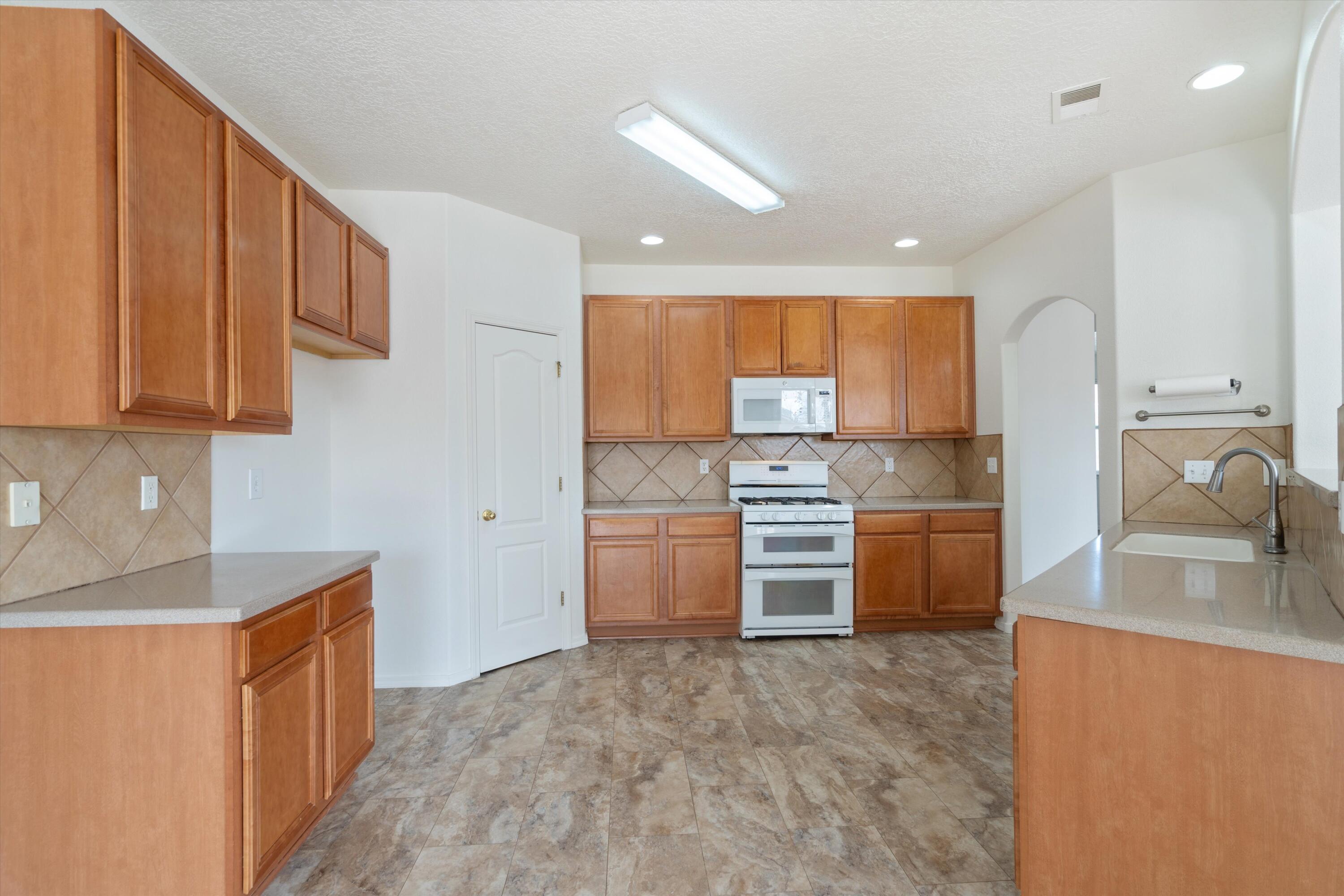 3581 Sun Mesa Street, Los Lunas, New Mexico image 15