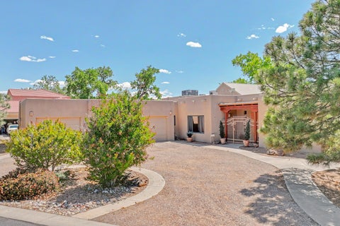 Homes For Sale - 315 Laguna Seca Lane<br/> Bernalillo County, Albuquerque, NM 87104