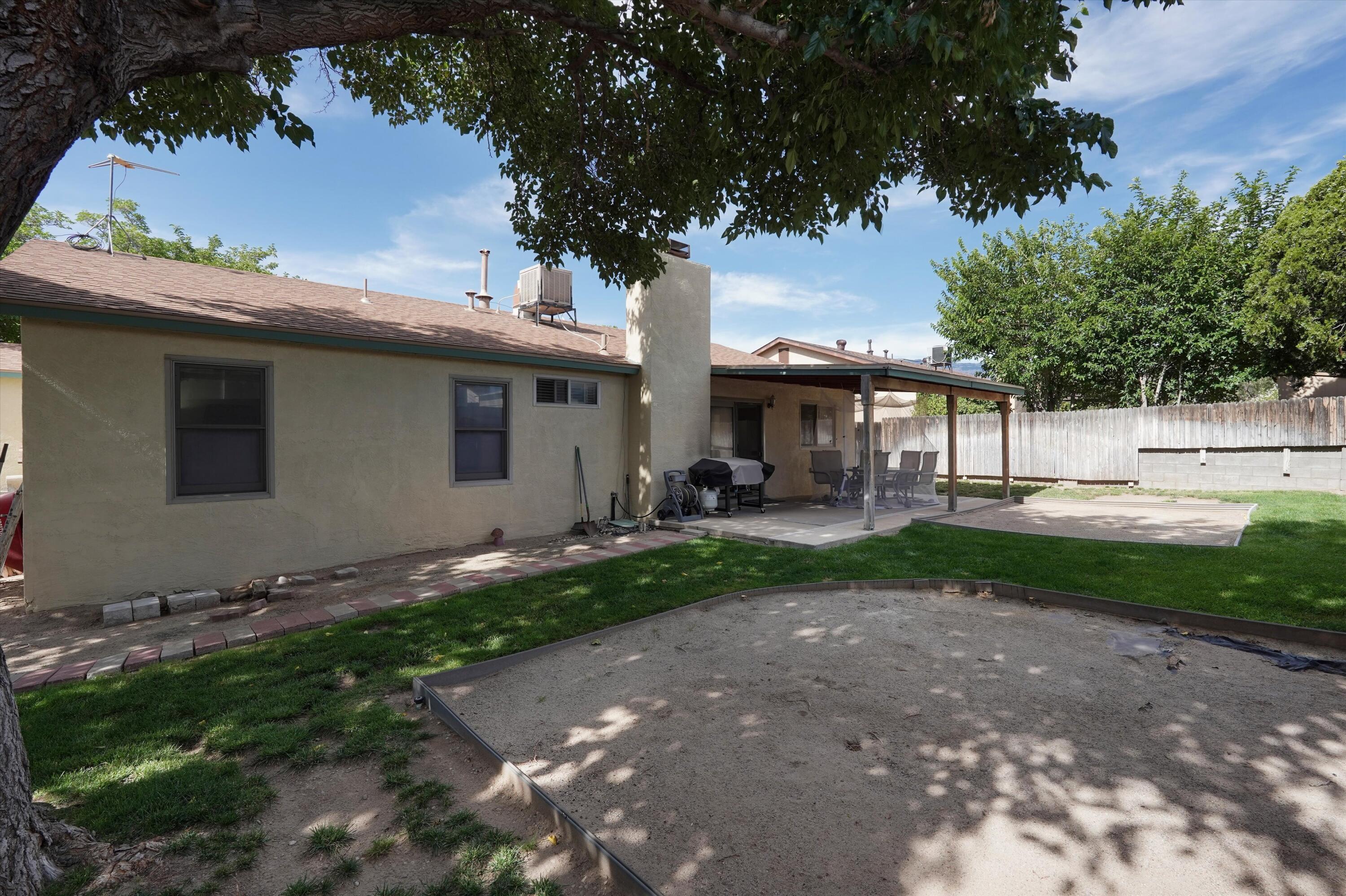 6908 Luella Anne Drive NE