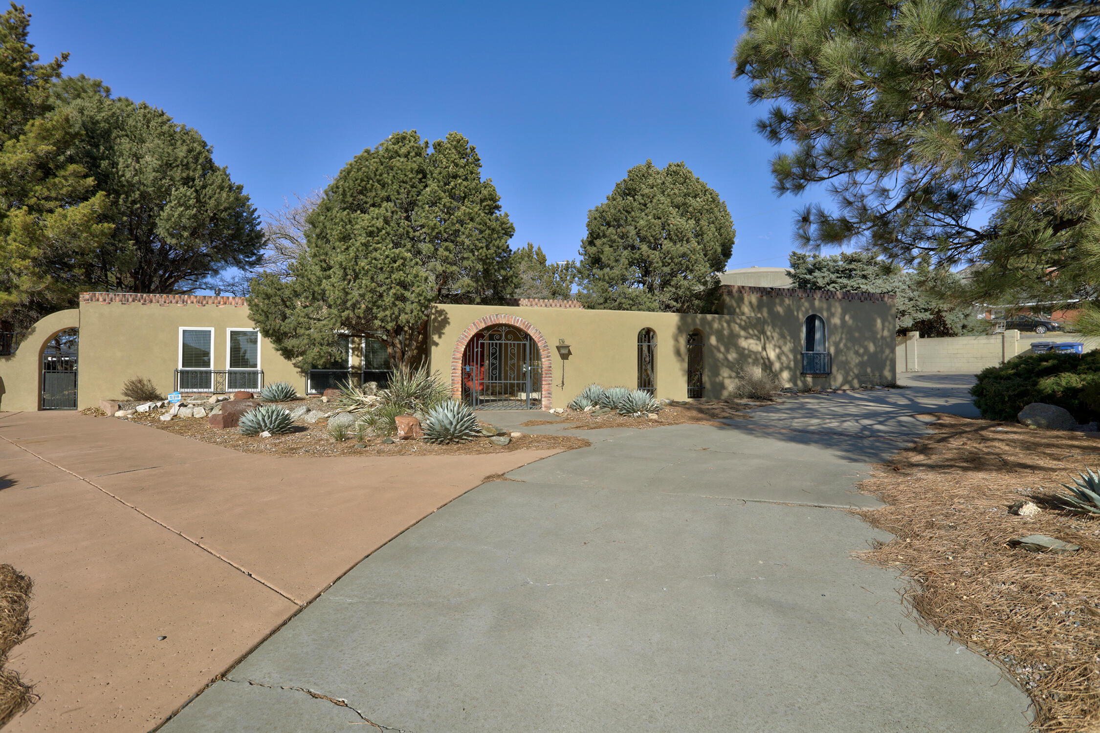 12925 Blackstone Road, Albuquerque, New Mexico image 2