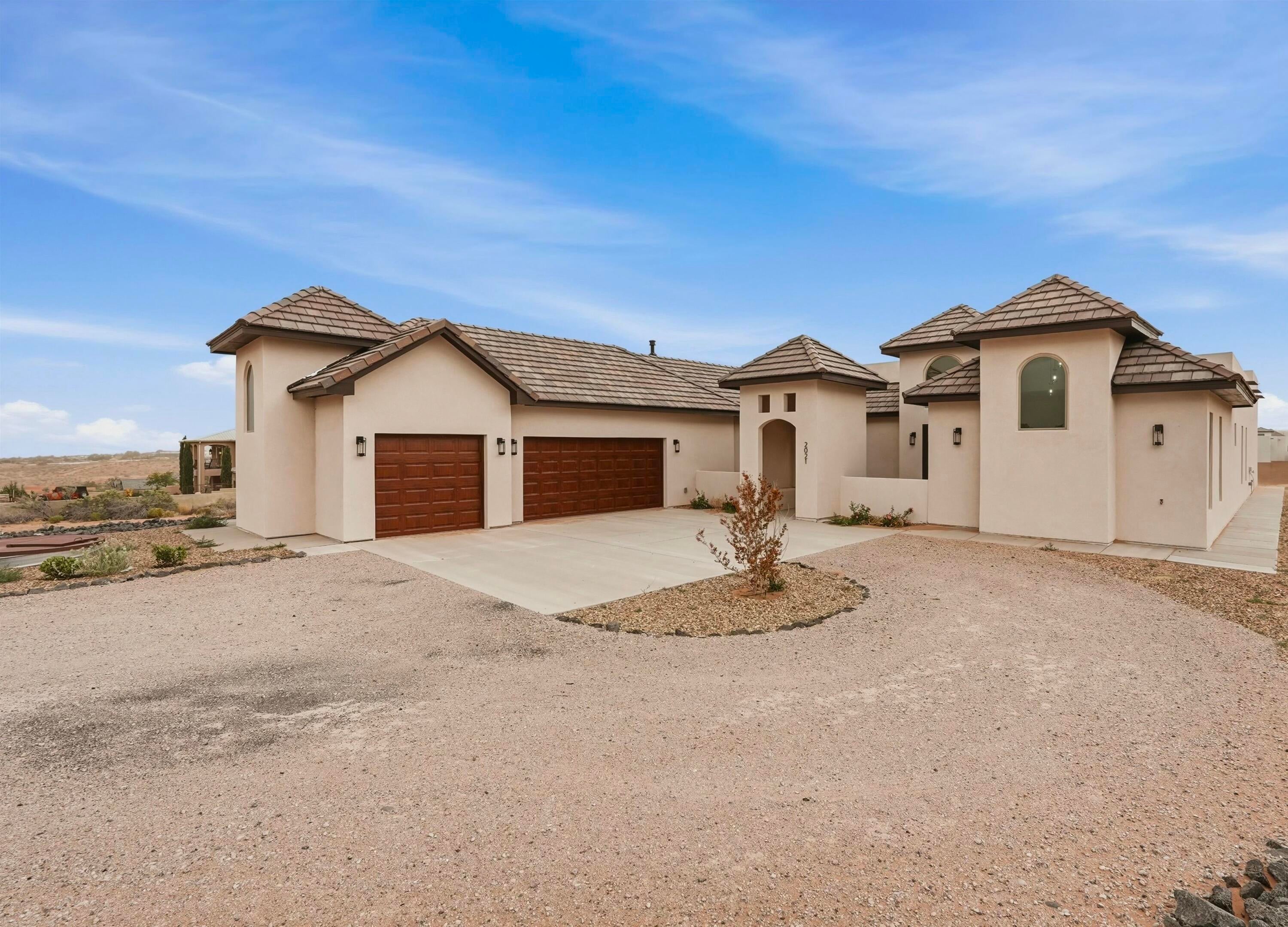 2021 Santa Ana Road NE