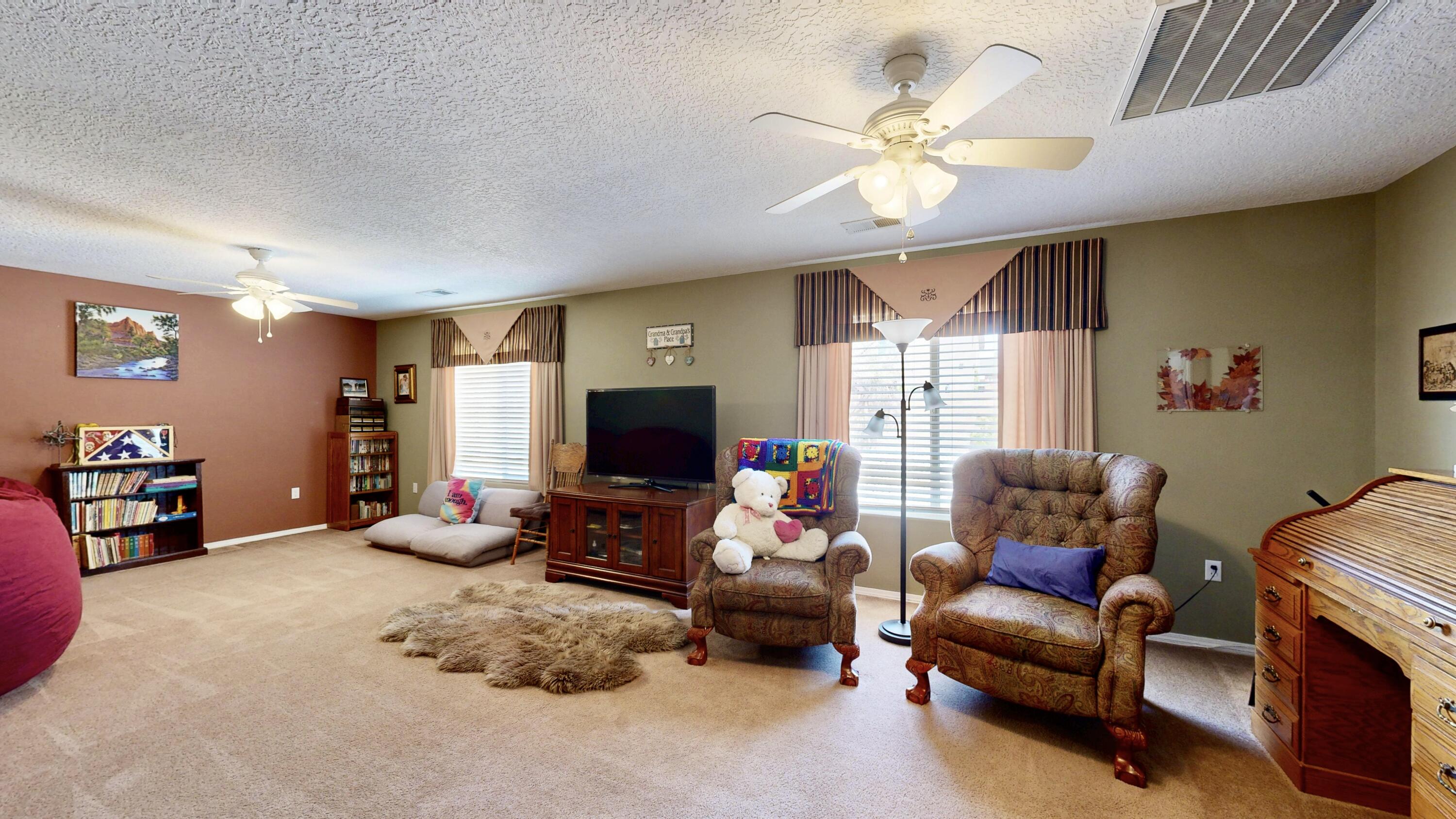 1080 Capitan Street, Los Lunas, New Mexico image 7