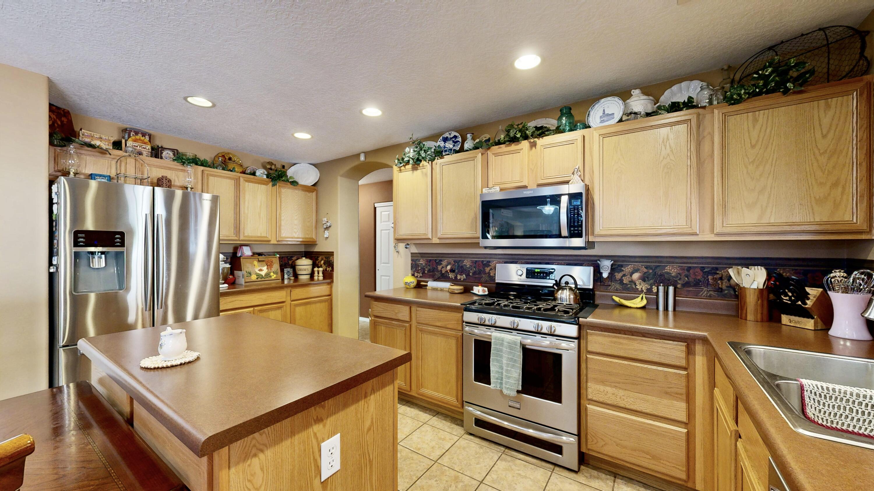 1080 Capitan Street, Los Lunas, New Mexico image 2