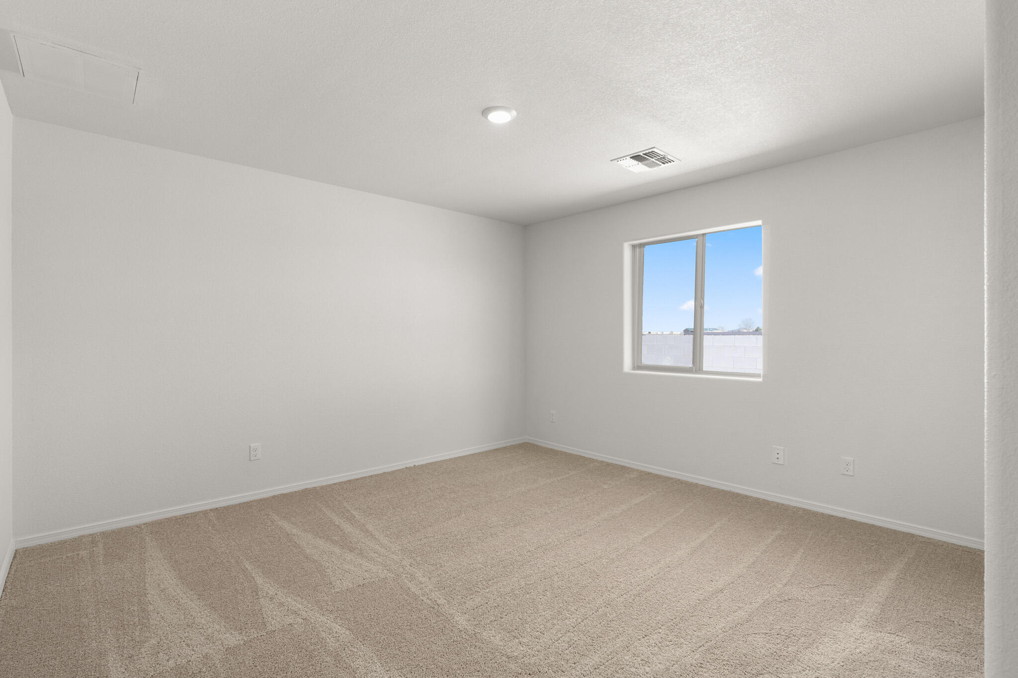 2608 Desi Loop, Belen, New Mexico image 6