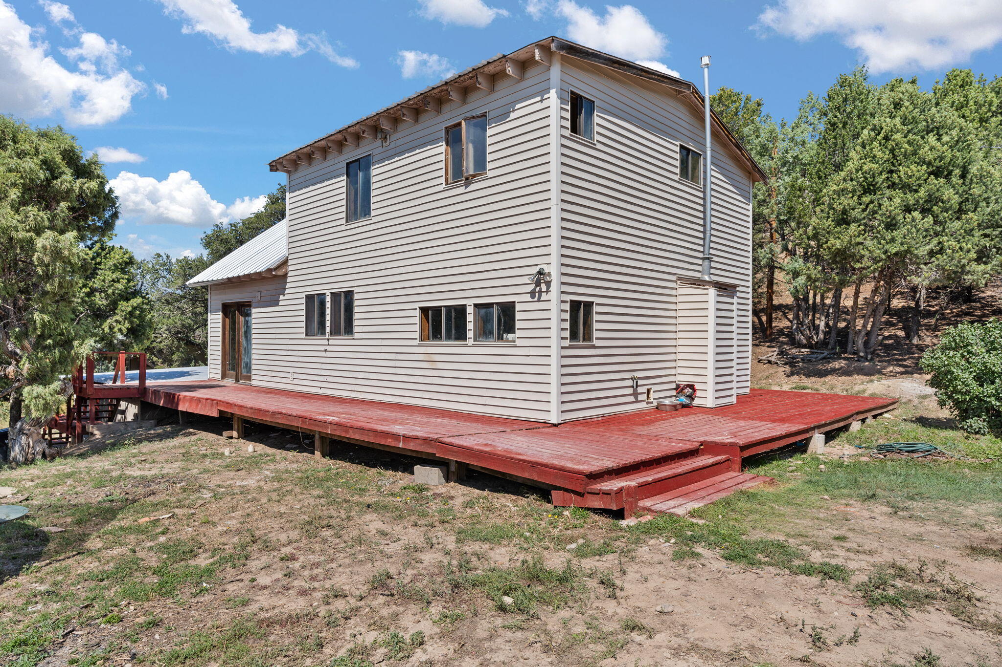 555 Albers Valley Road, Regina, New Mexico image 2