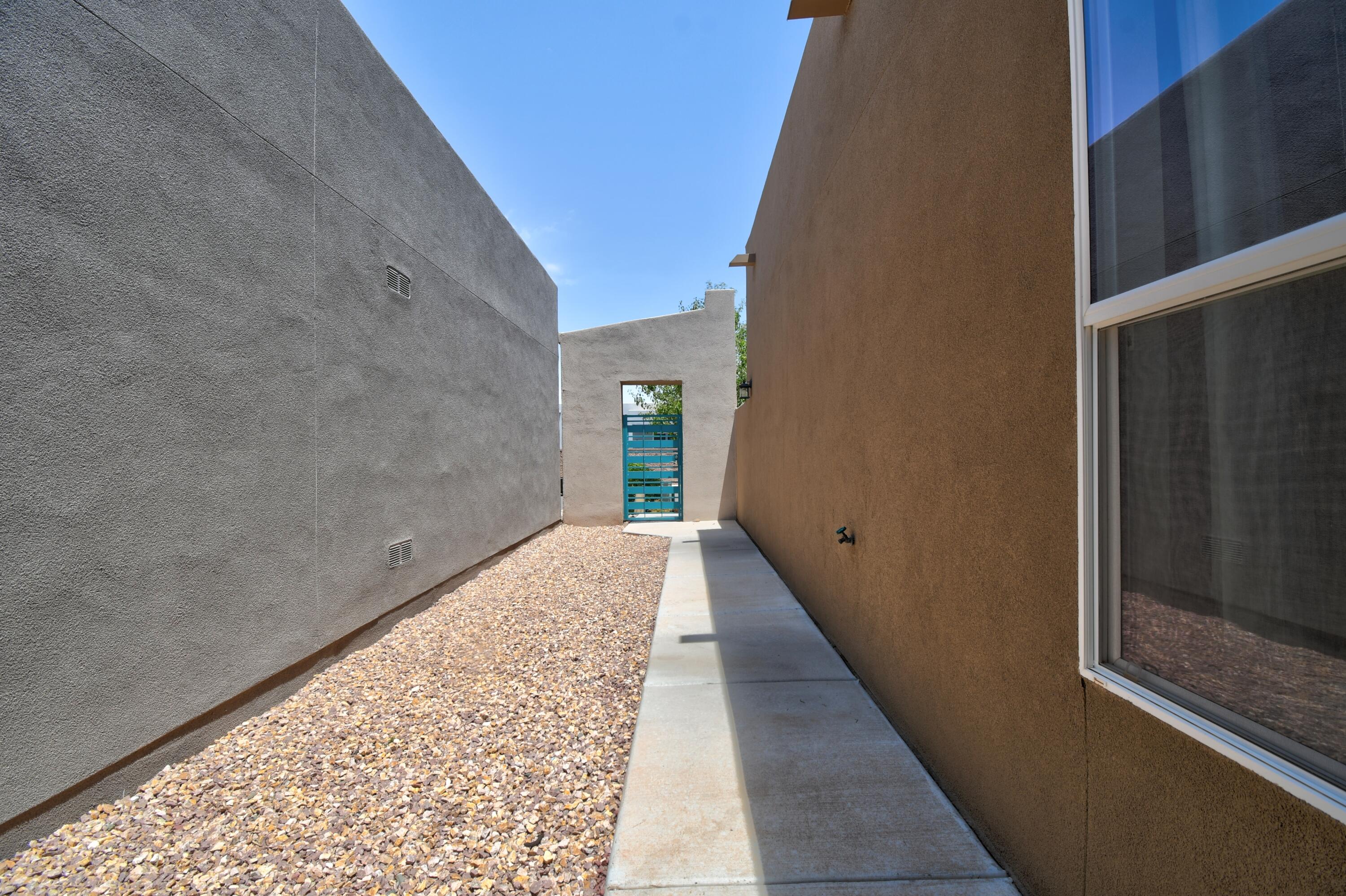 1330 Tierra Verde Loop NW