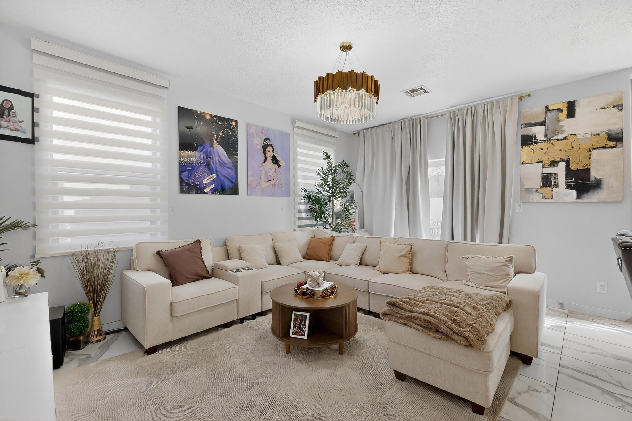 3054 W Calle Nueva Vista