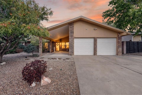 Homes For Sale - 8621 Plymouth Rock Road<br/> Bernalillo County, Albuquerque, NM 87109