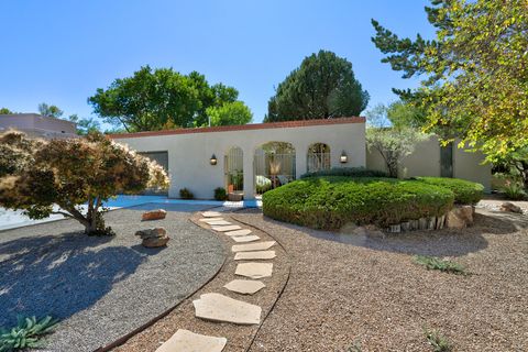 Photo of 7416 El Morro Road NE, Albuquerque, NM 87109 (MLS # 1093221)