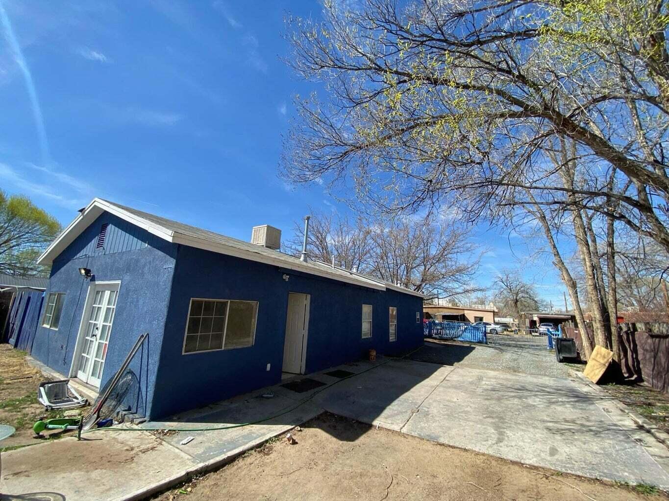 3022 Aaron Court SW