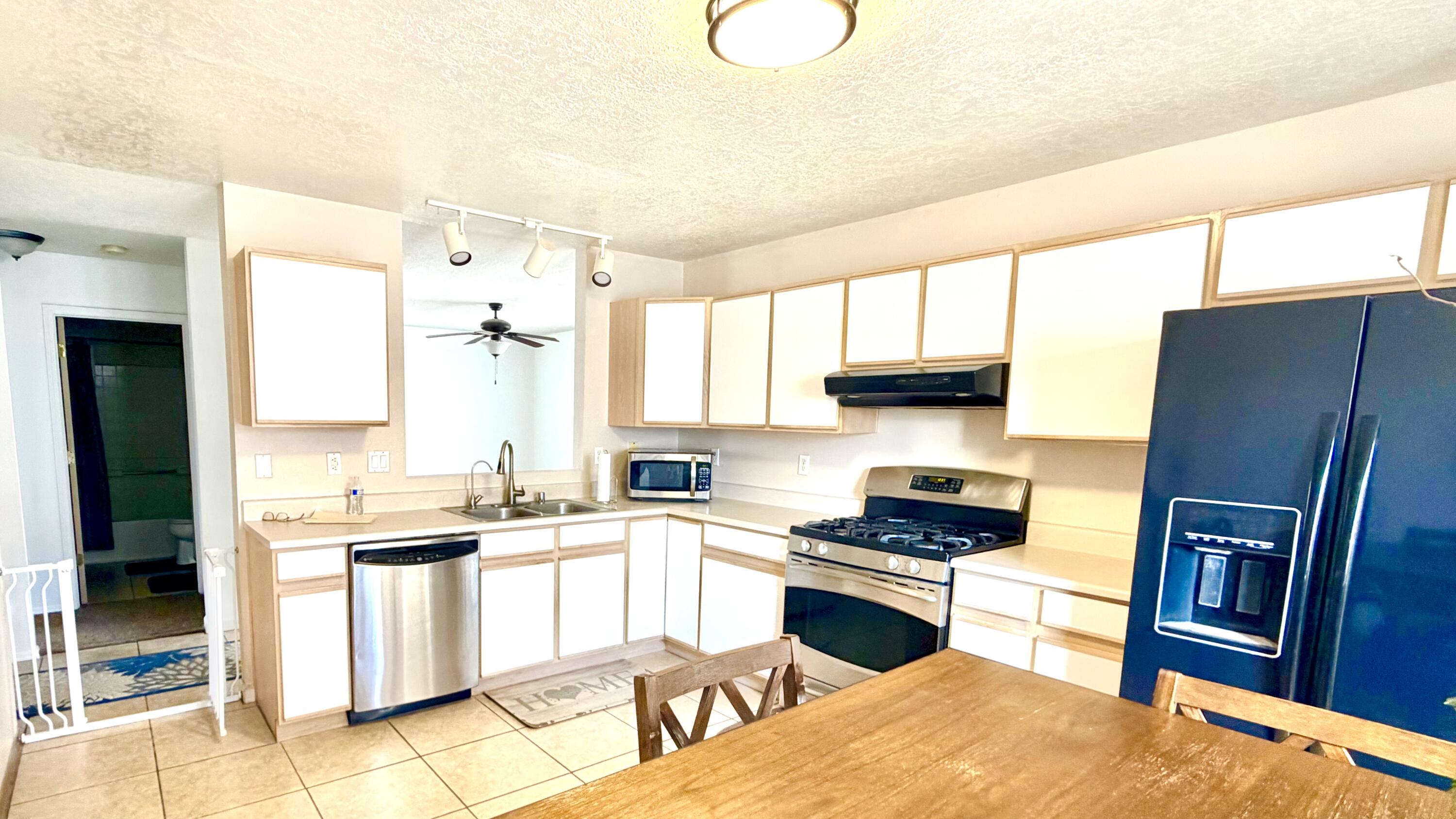 531 Sedona Meadows Drive NE