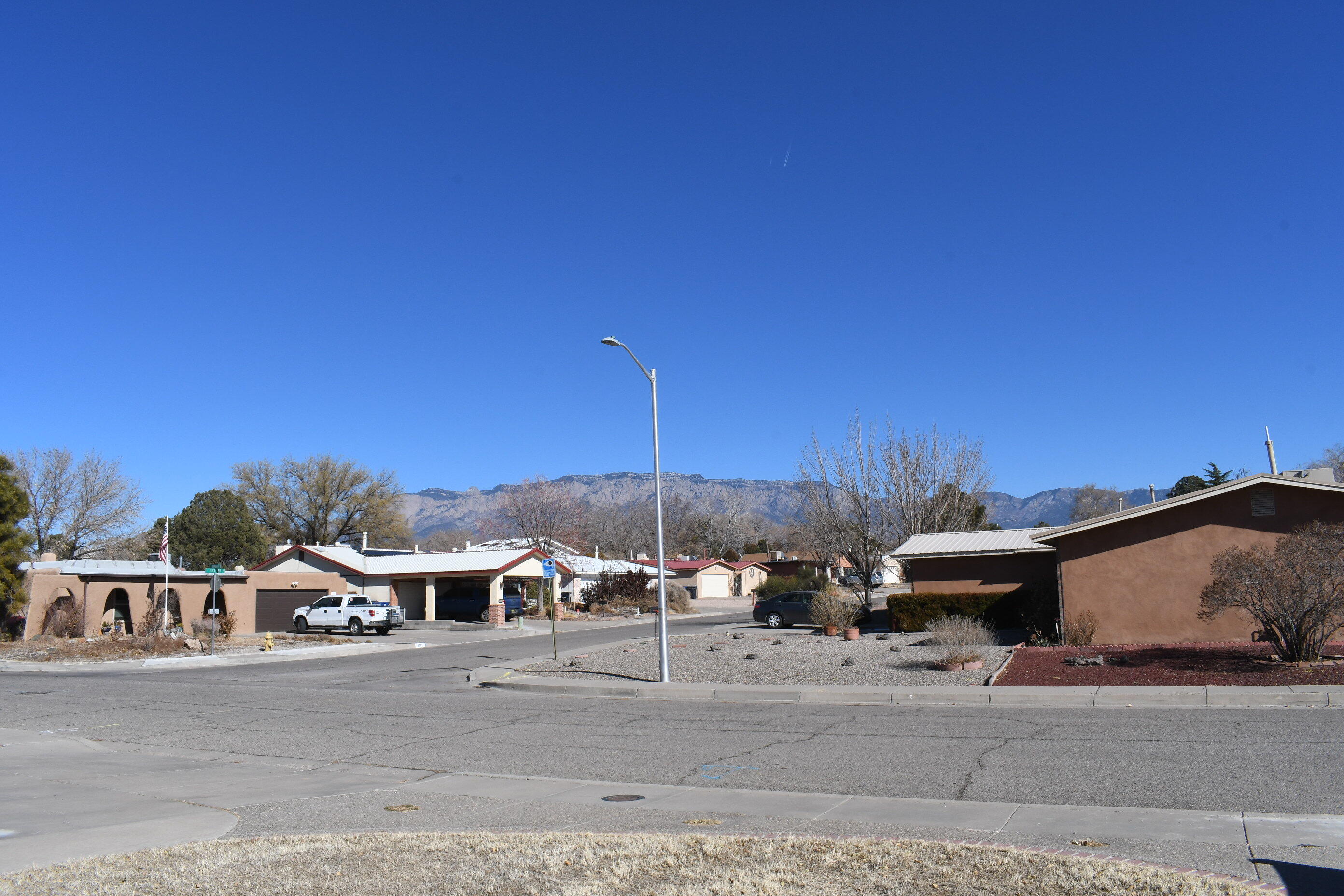 6209 Barnhart Street, Albuquerque, New Mexico image 38