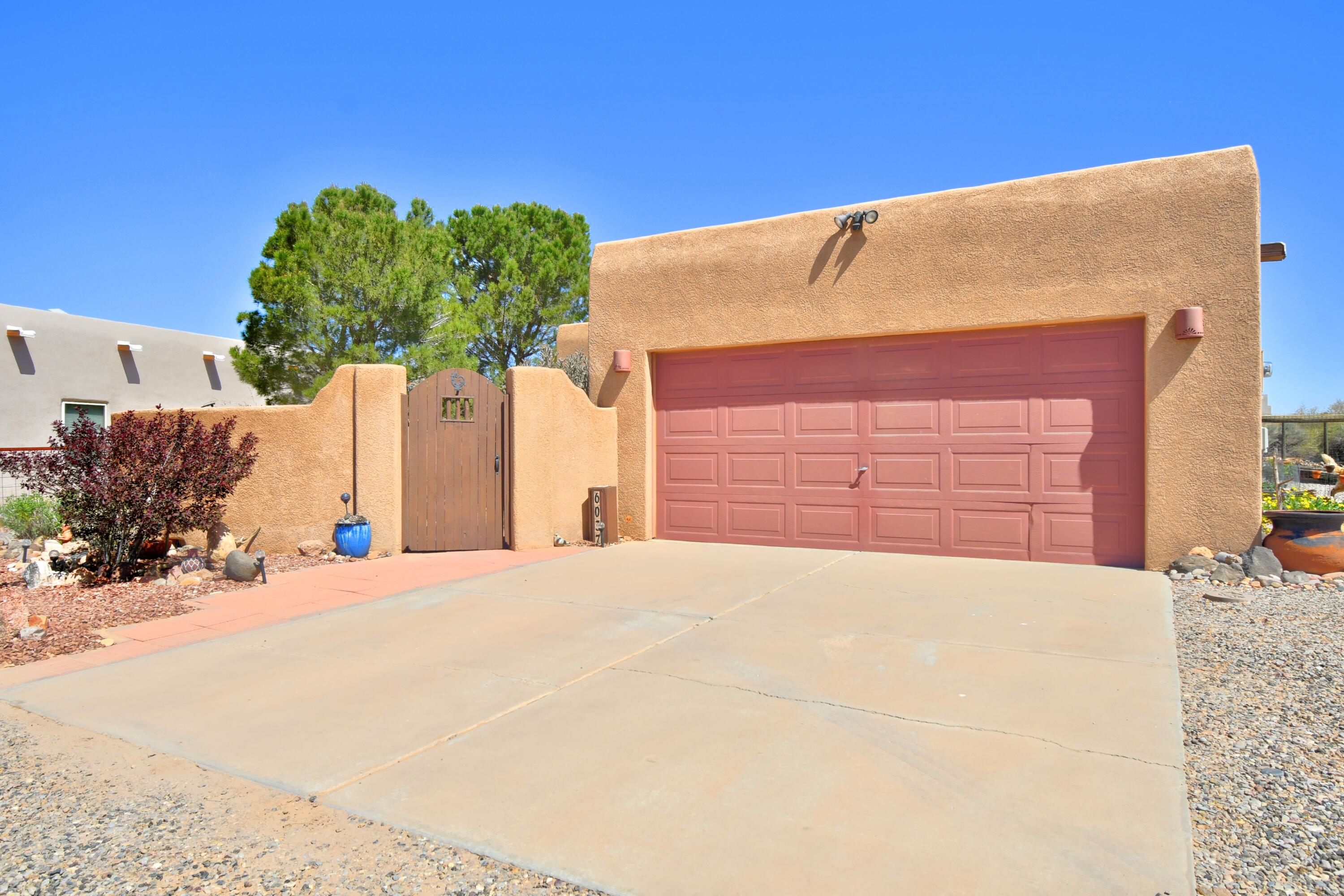 6037 Matamoros Road, Rio Rancho, New Mexico image 2