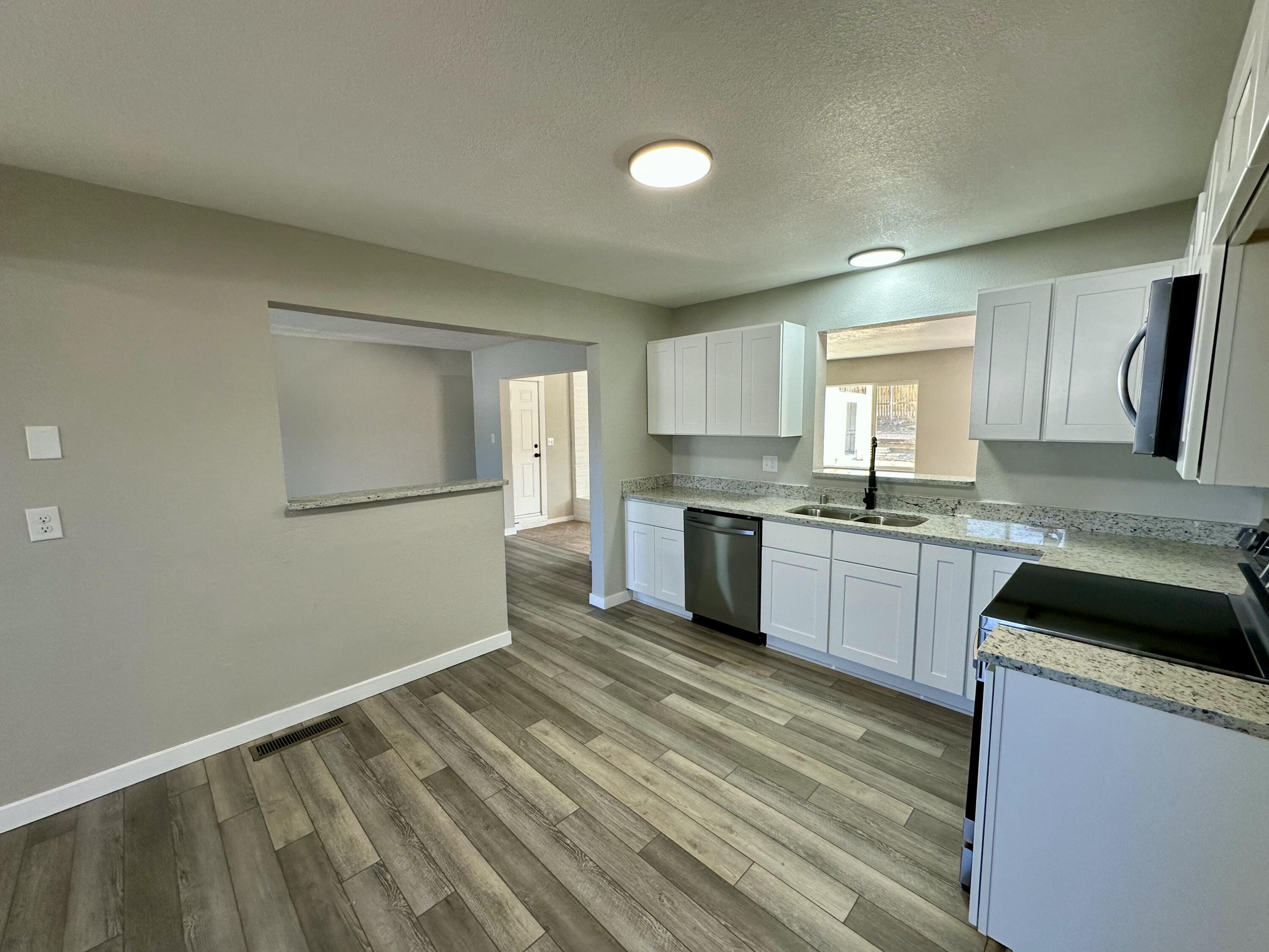 3012 Conchas Street, Albuquerque, New Mexico image 5