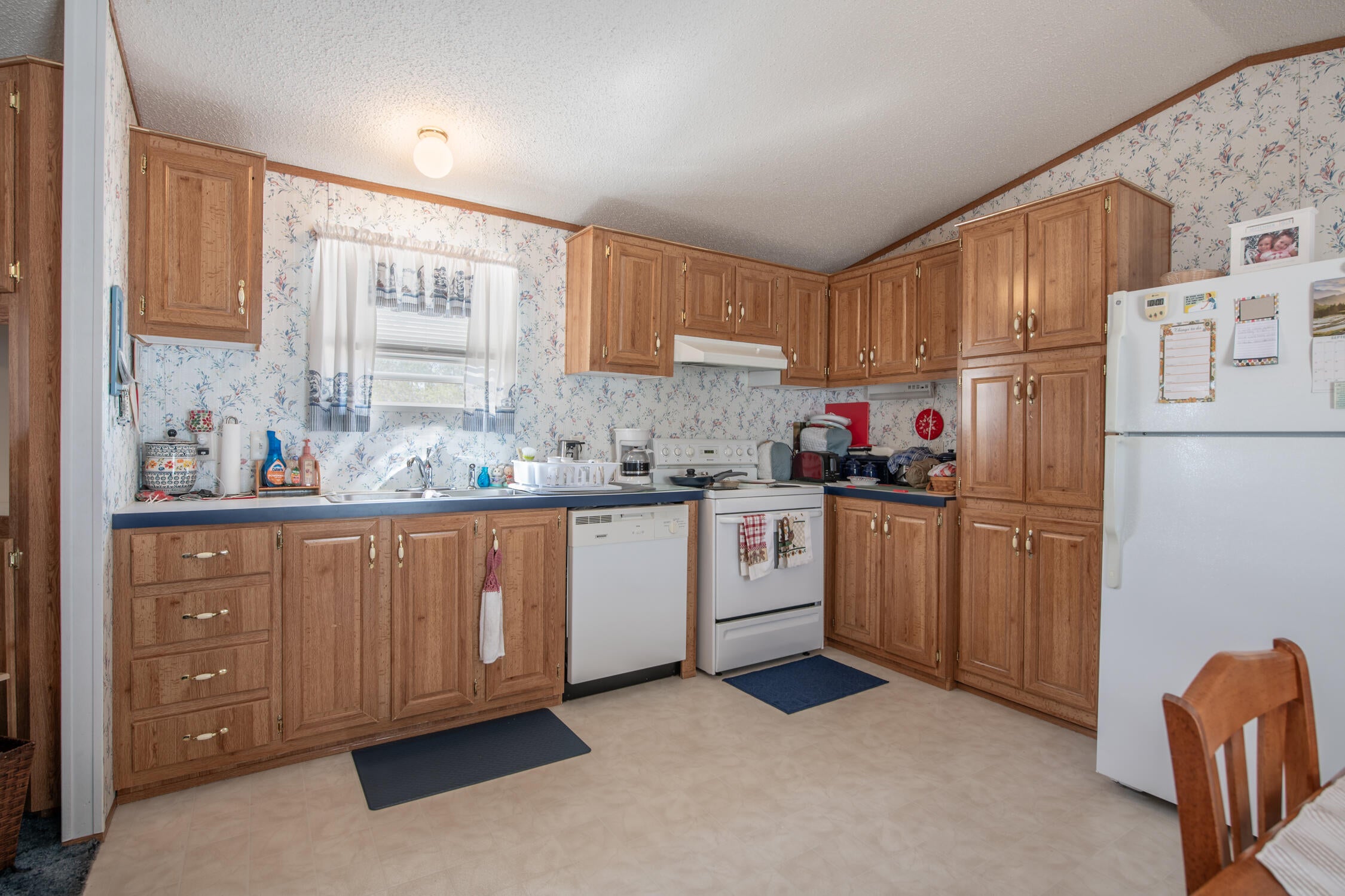 11100 Gibson Boulevard SE LX 369