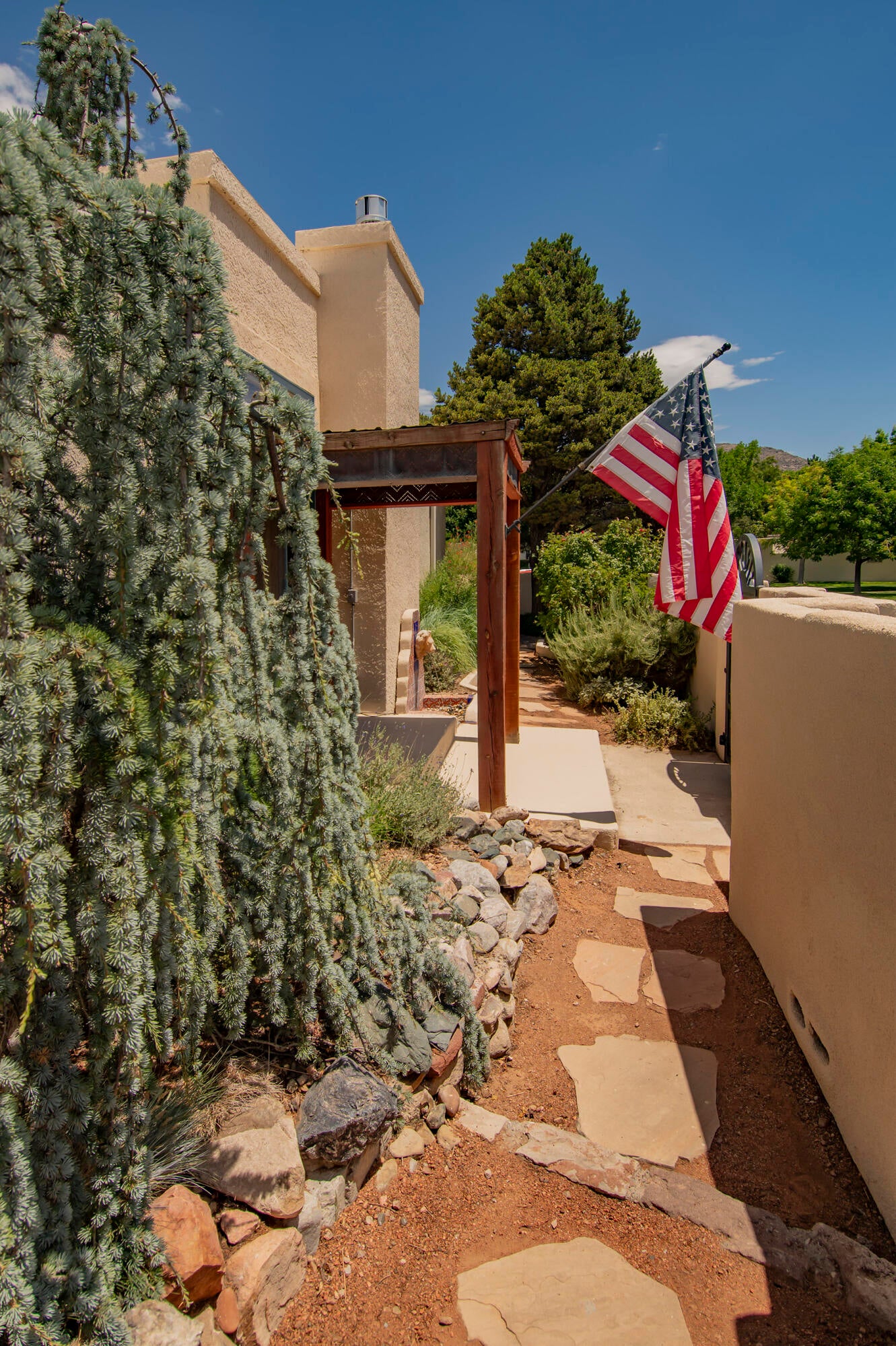 13017 Nandina Way SE