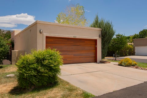 Photo of 13017 Nandina Way SE, Albuquerque, NM 87123 (MLS # 1107522)