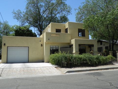 Photo of 522 14th Street NW, Albuquerque, NM 87104 (MLS # 1099395)