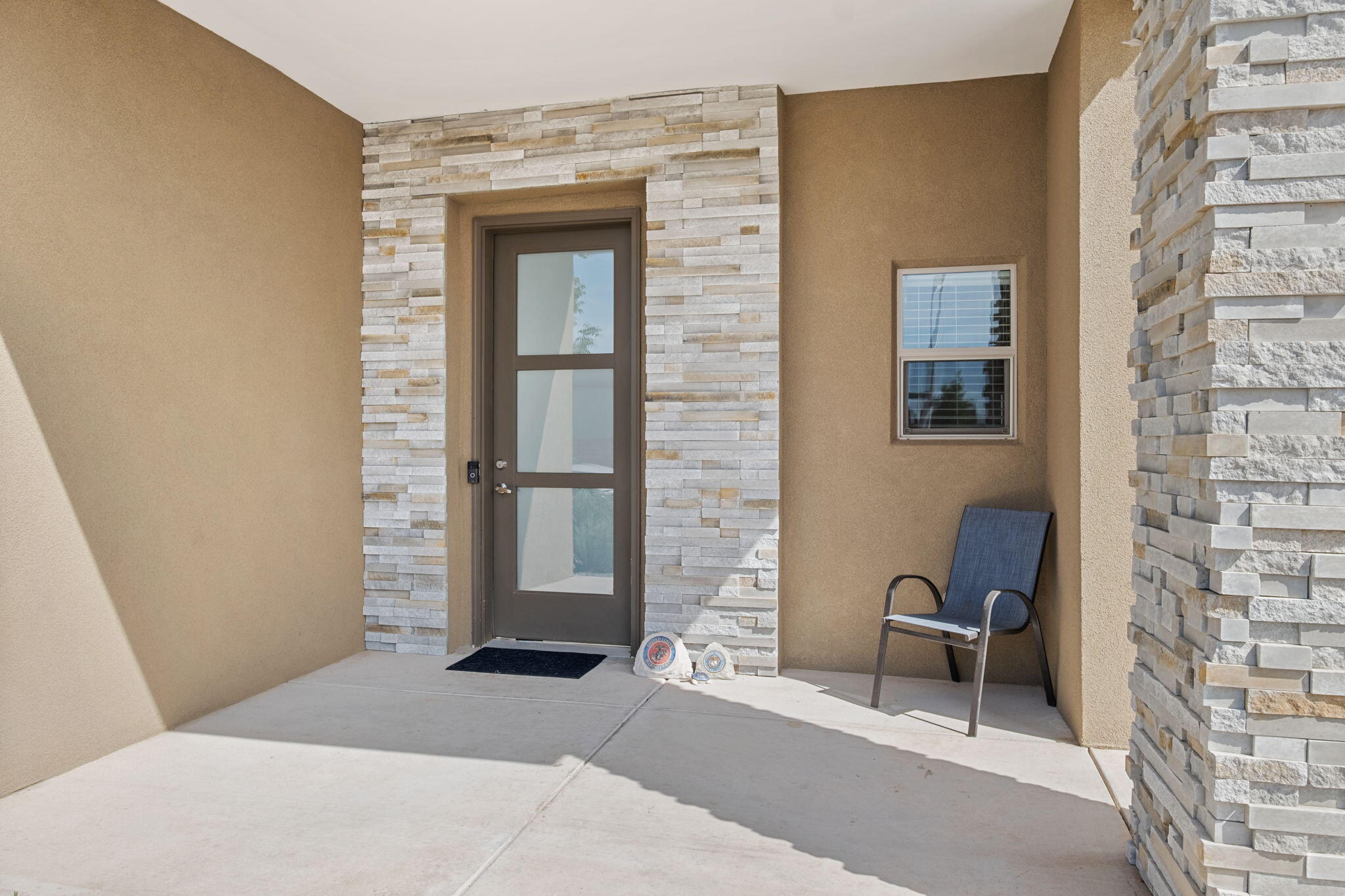 6527 Trestle Glen Road NW