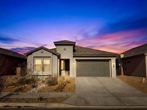Photo of 151 Fernleaf Court NW, Albuquerque, NM 87107 (MLS # 1097419)