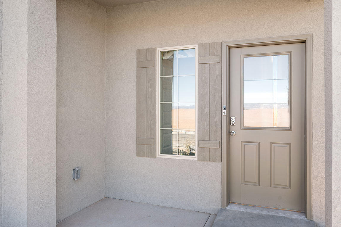 10558 Valedon Lane, Albuquerque, New Mexico image 2