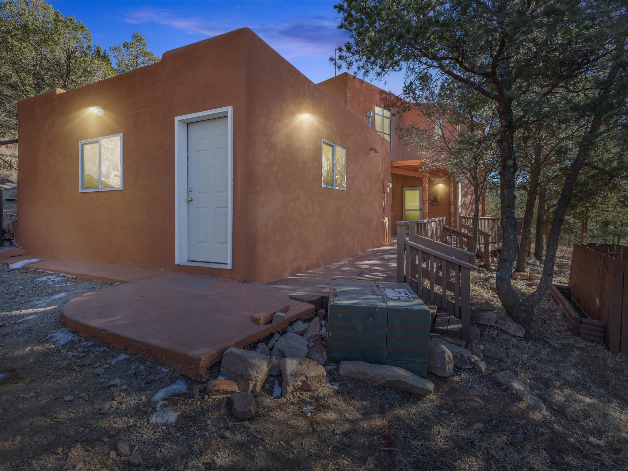 78 Roadrunner Road, Las Vegas, New Mexico image 1