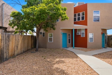 Photo of 615 Menaul Boulevard NW #E, Albuquerque, NM 87107 (MLS # 1112634)