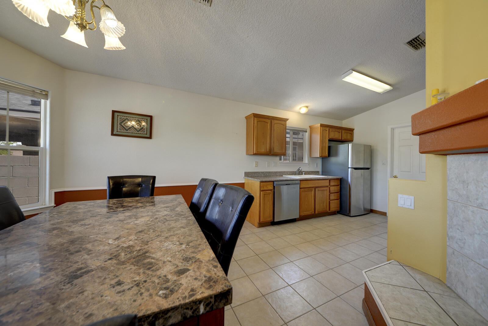 2327 Brackley Drive, Albuquerque, New Mexico image 12