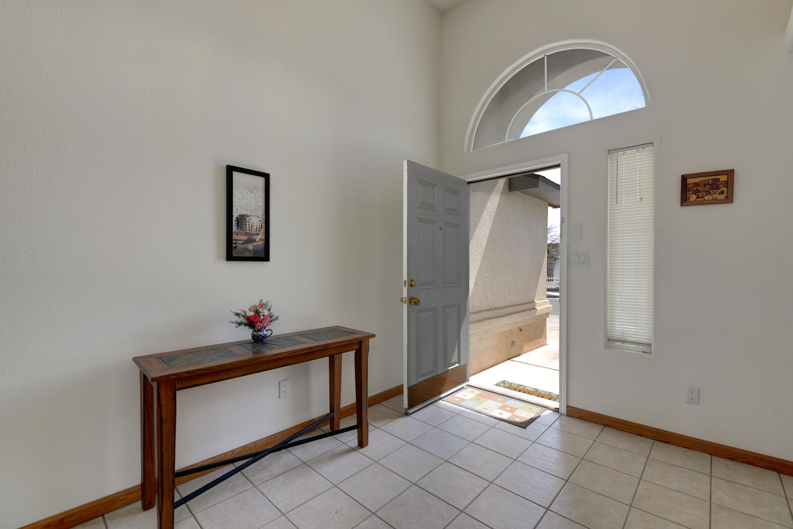 2327 Brackley Drive, Albuquerque, New Mexico image 6