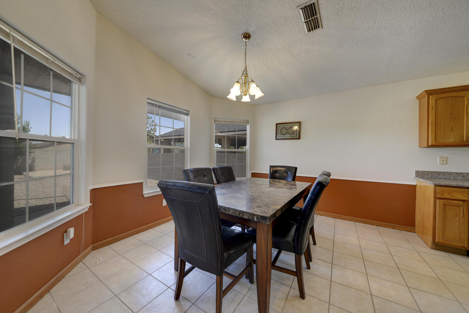 2327 Brackley Drive, Albuquerque, New Mexico image 14
