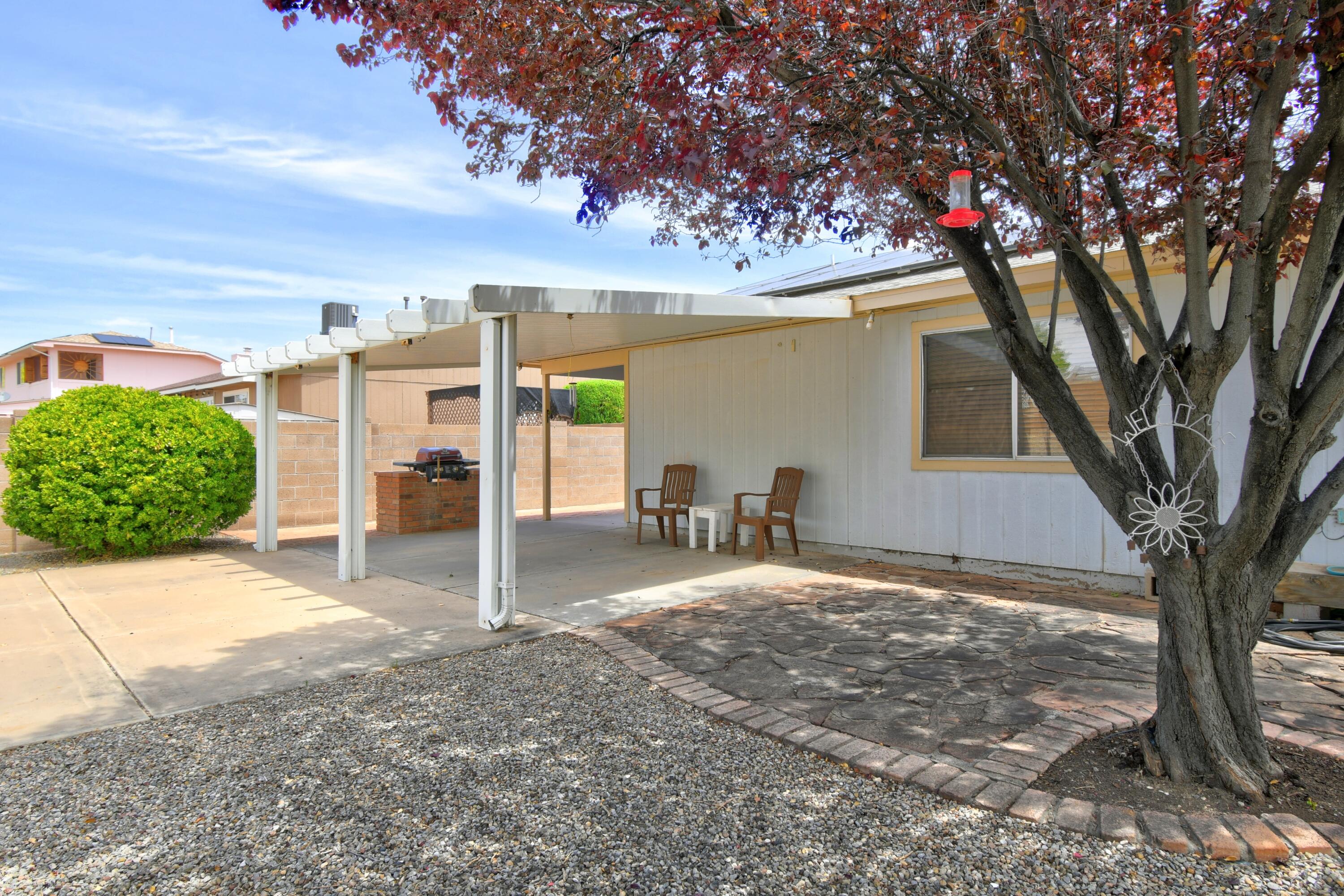 2575 Diamond Peak Drive, Rio Rancho, New Mexico image 17