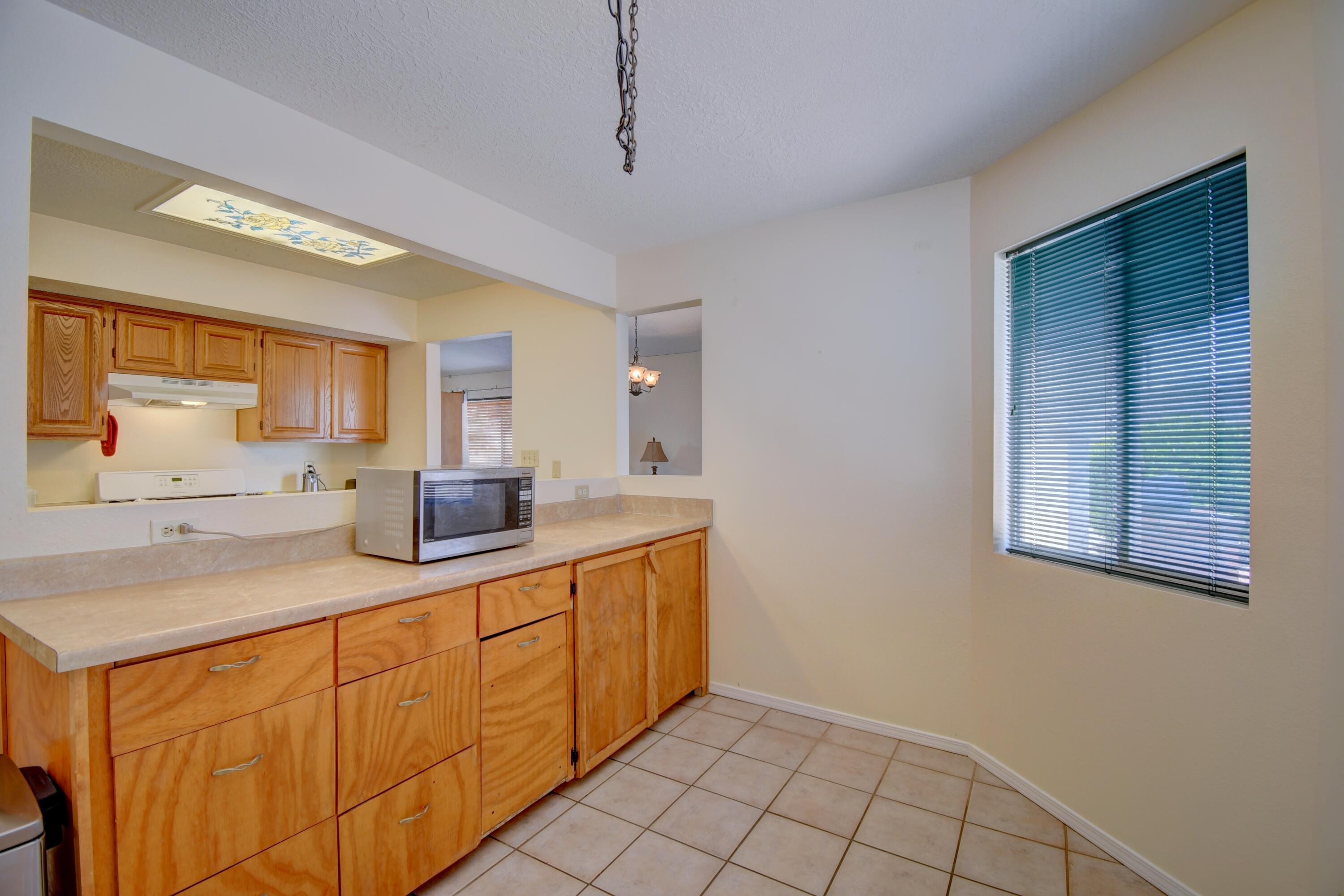 2575 Diamond Peak Drive, Rio Rancho, New Mexico image 9