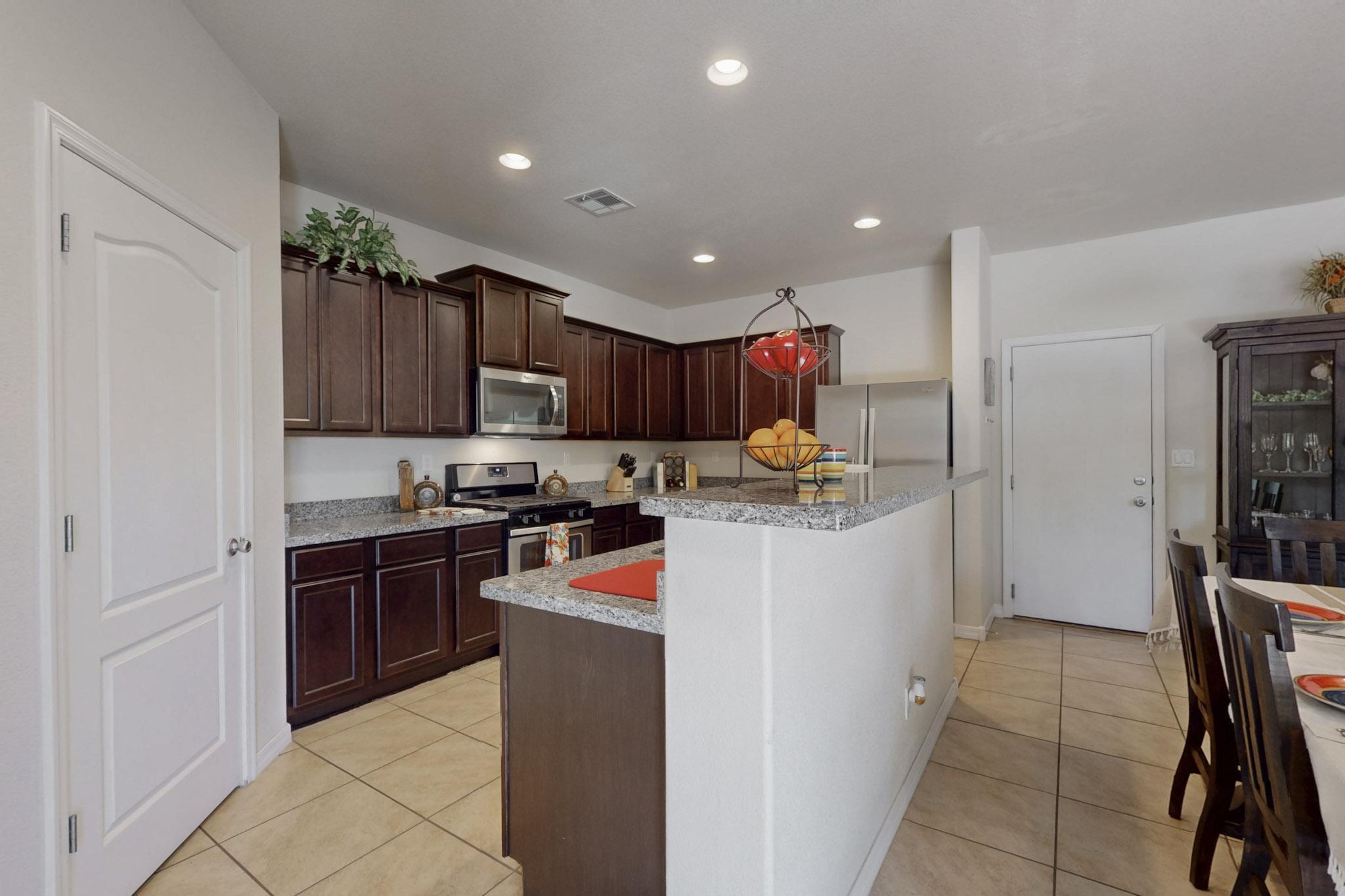 325 Manuel Sanchez Place, Albuquerque, New Mexico image 8