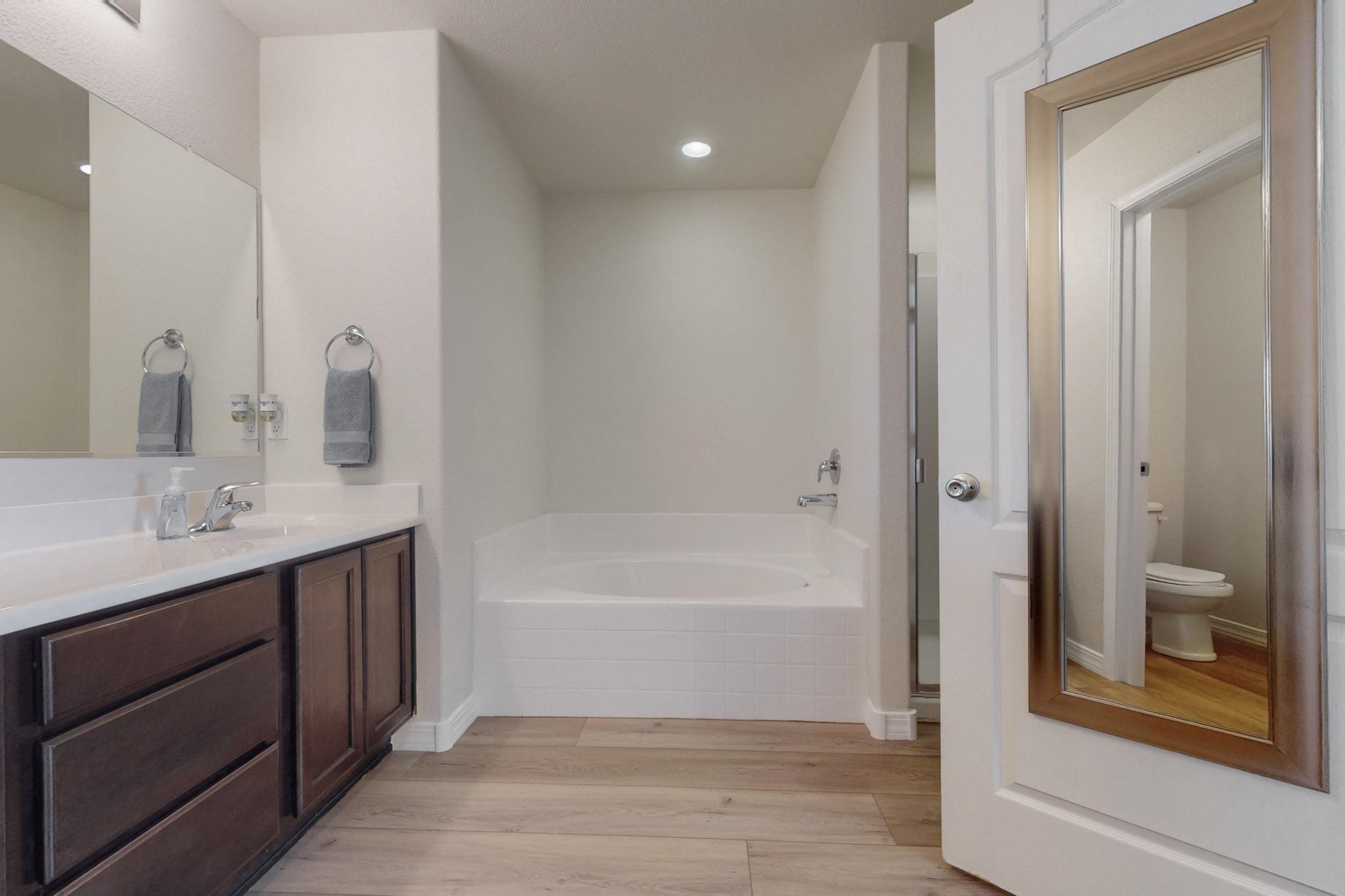 325 Manuel Sanchez Place, Albuquerque, New Mexico image 21