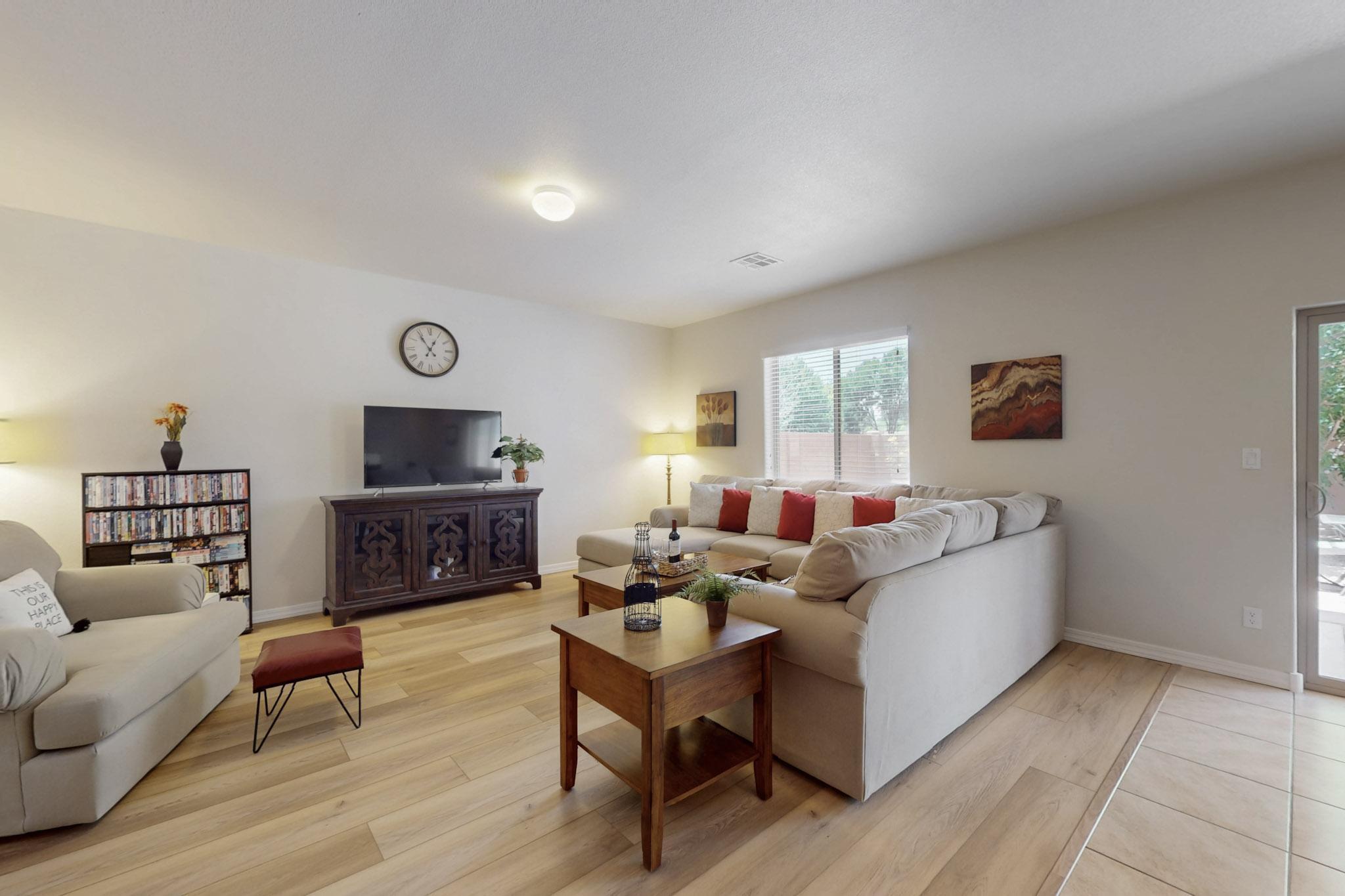 325 Manuel Sanchez Place, Albuquerque, New Mexico image 5