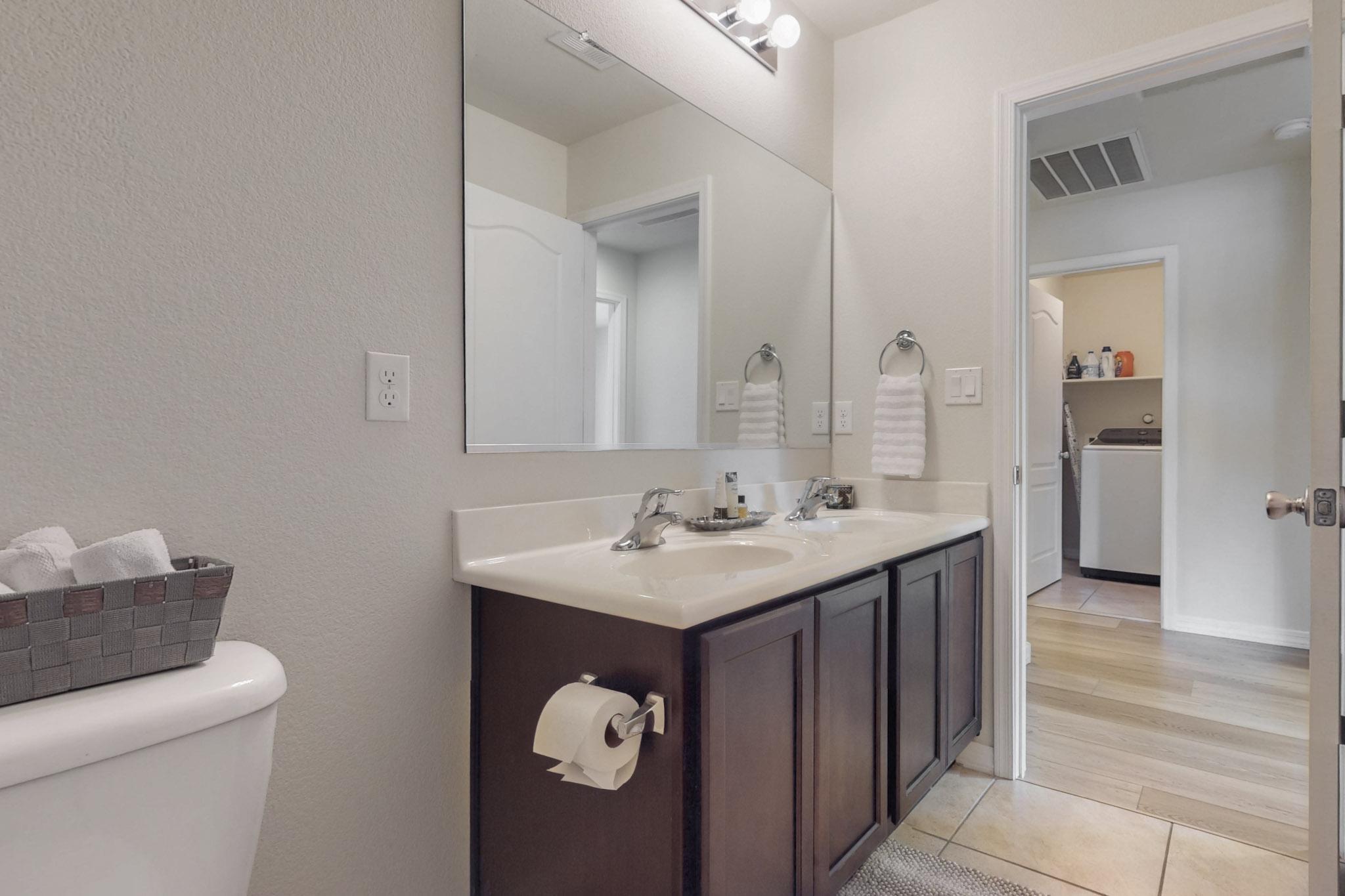 325 Manuel Sanchez Place, Albuquerque, New Mexico image 17