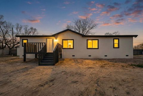 Mobile Home For Sale - 23 Lakeview Street<br/> Valencia County, Los Lunas, NM 87031