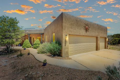 29 Holiday Loop, Tijeras, NM 87059 - #: 1063786