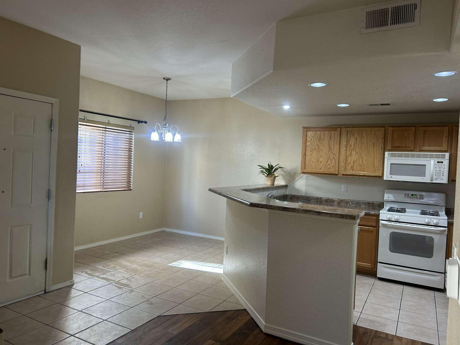 6800 Vista Del Norte Road NE 2615