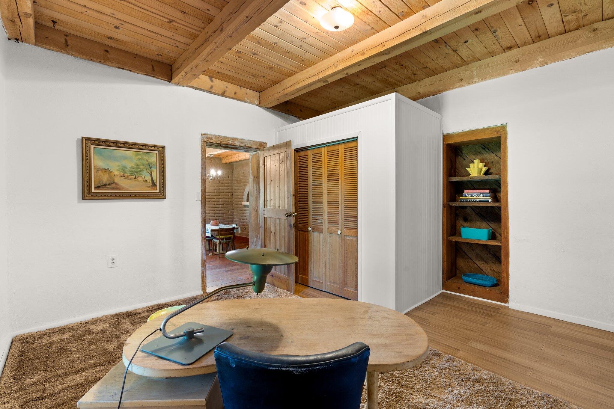 Photo 36 of 67 of 82 Edmundo Road house