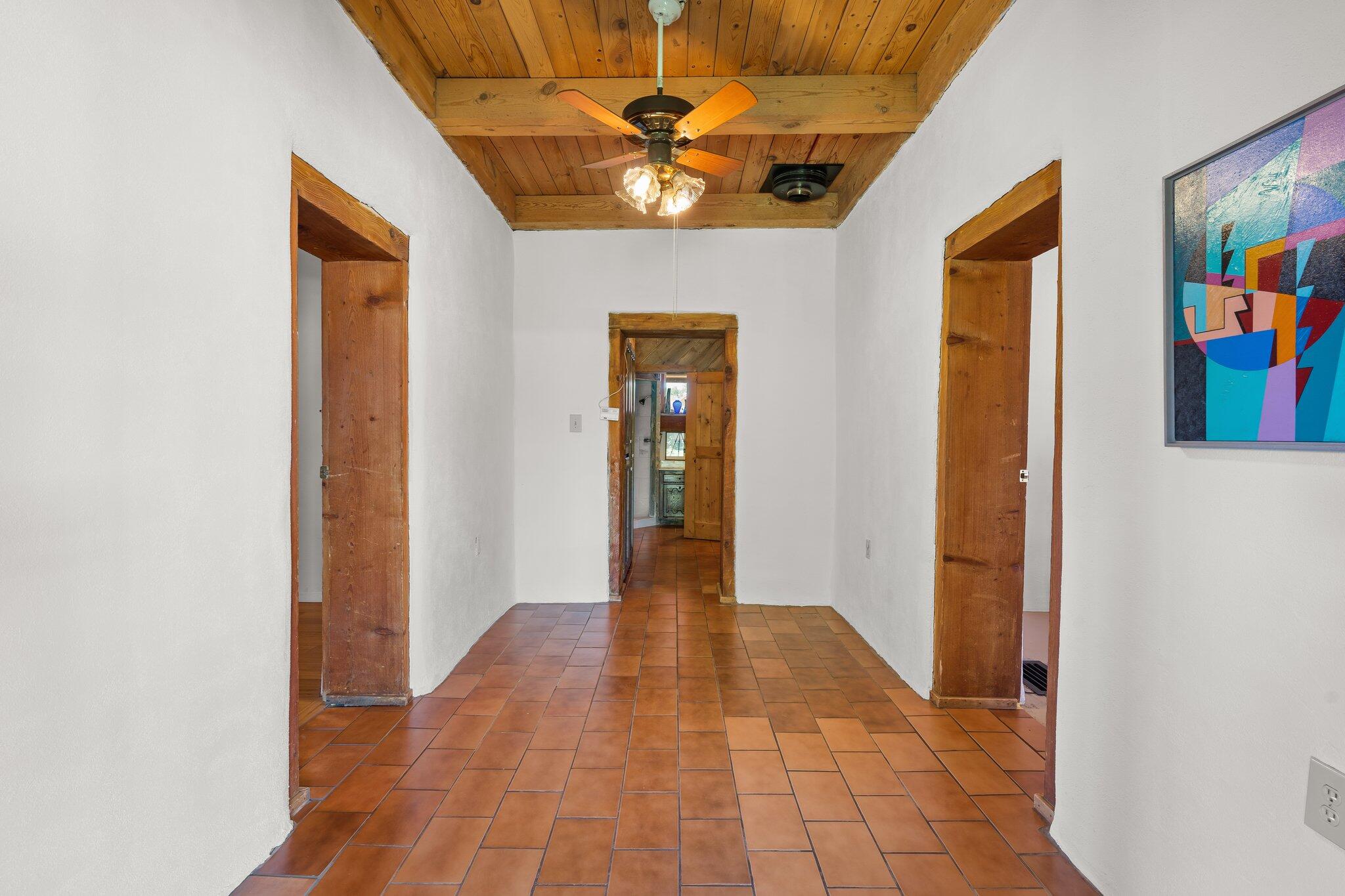 Photo 37 of 67 of 82 Edmundo Road house