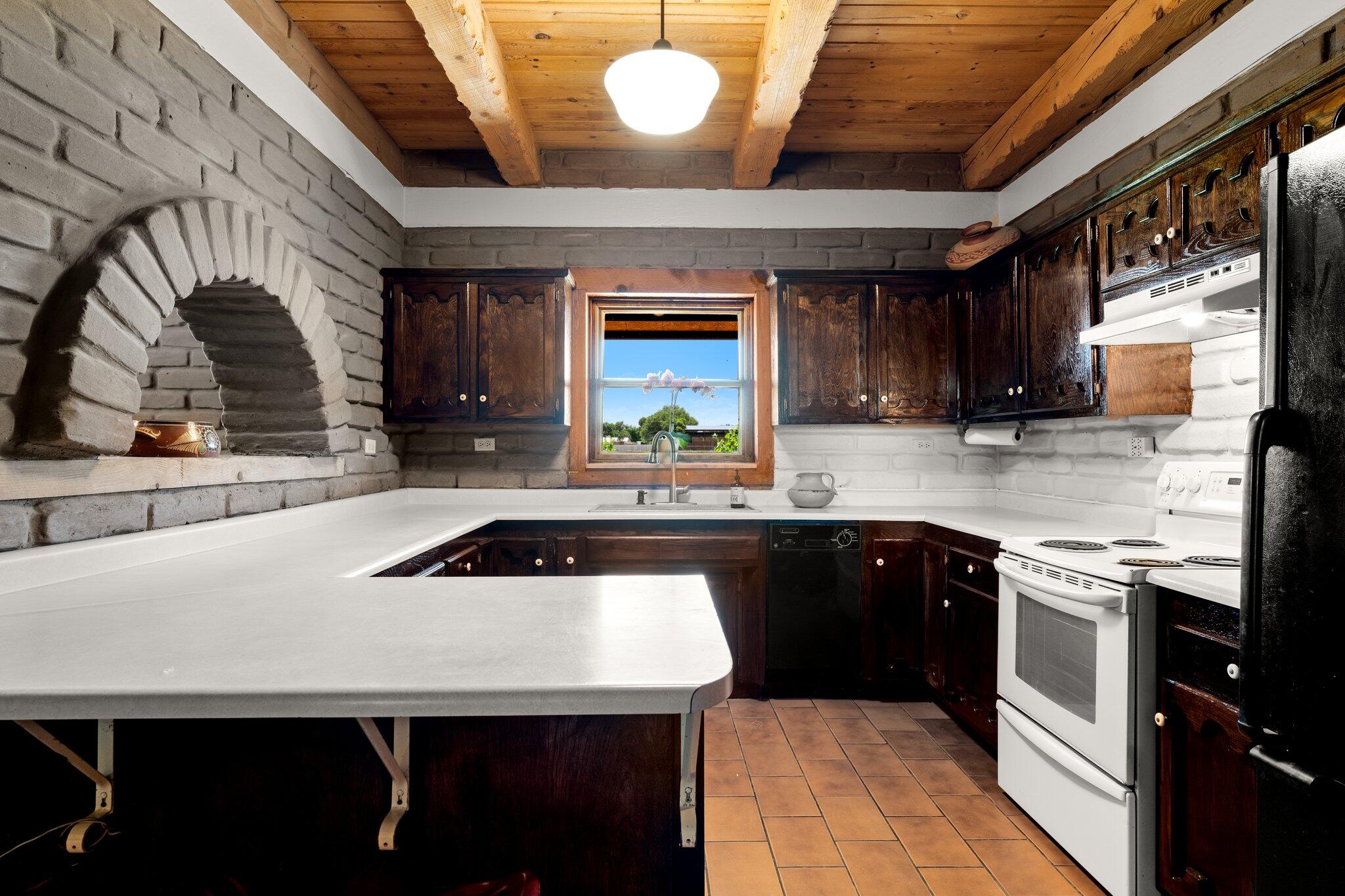 Photo 14 of 67 of 82 Edmundo Road house
