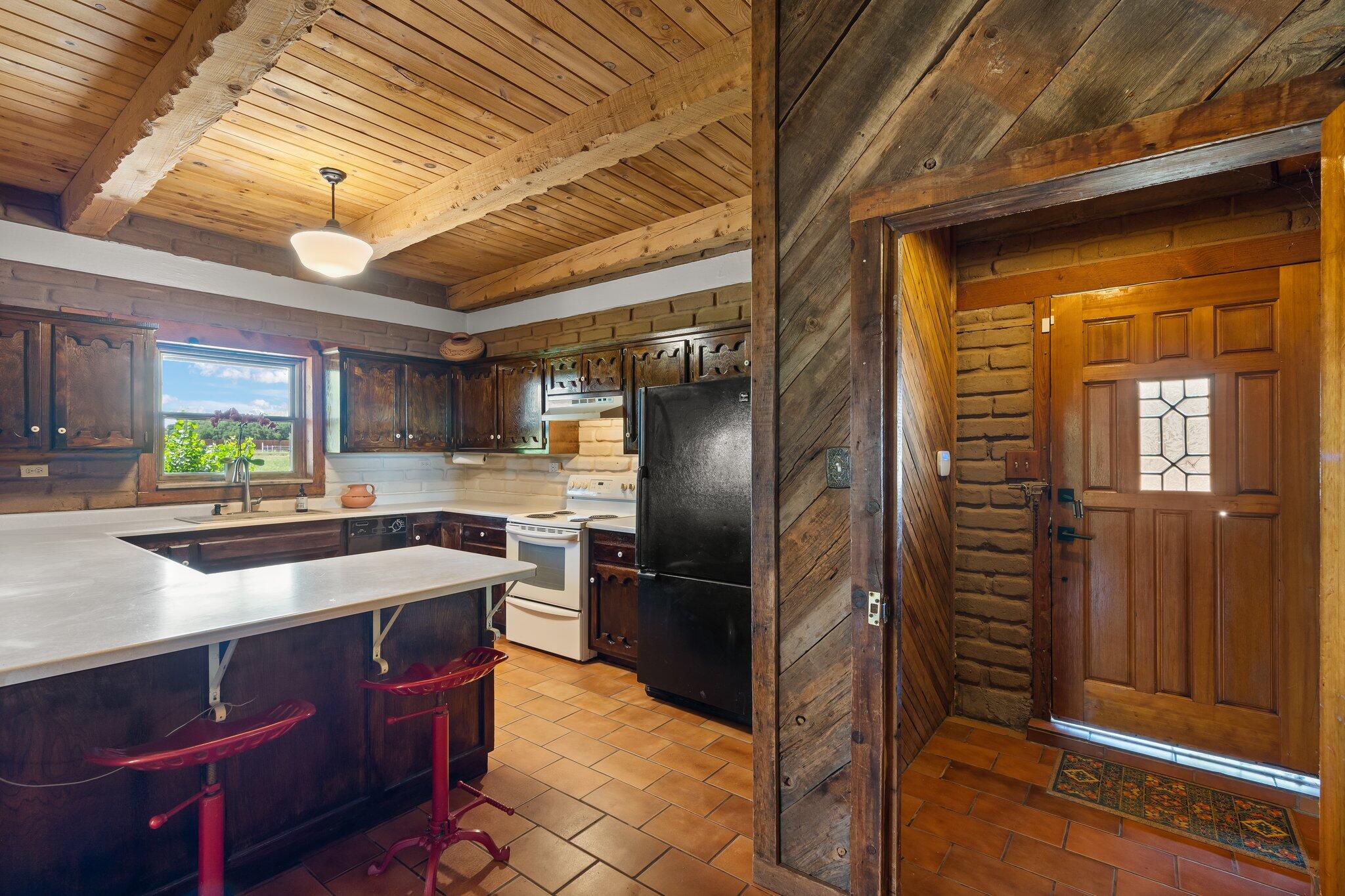 Photo 9 of 67 of 82 Edmundo Road house