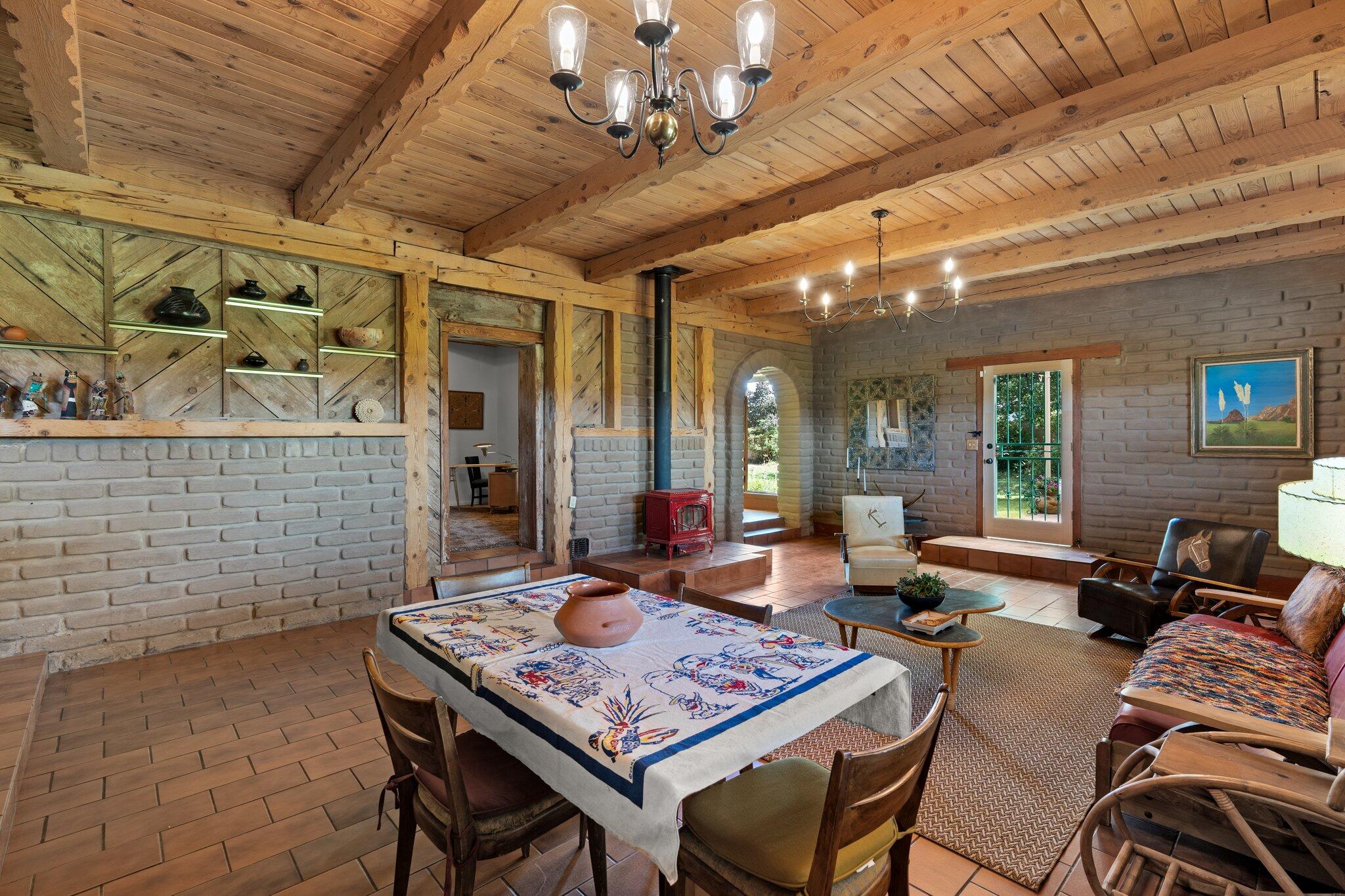 Photo 15 of 67 of 82 Edmundo Road house