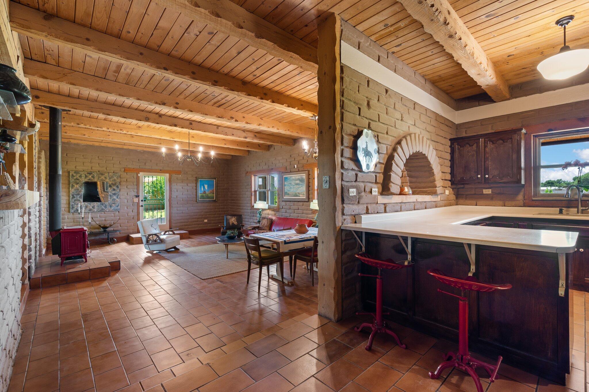 Photo 7 of 67 of 82 Edmundo Road house