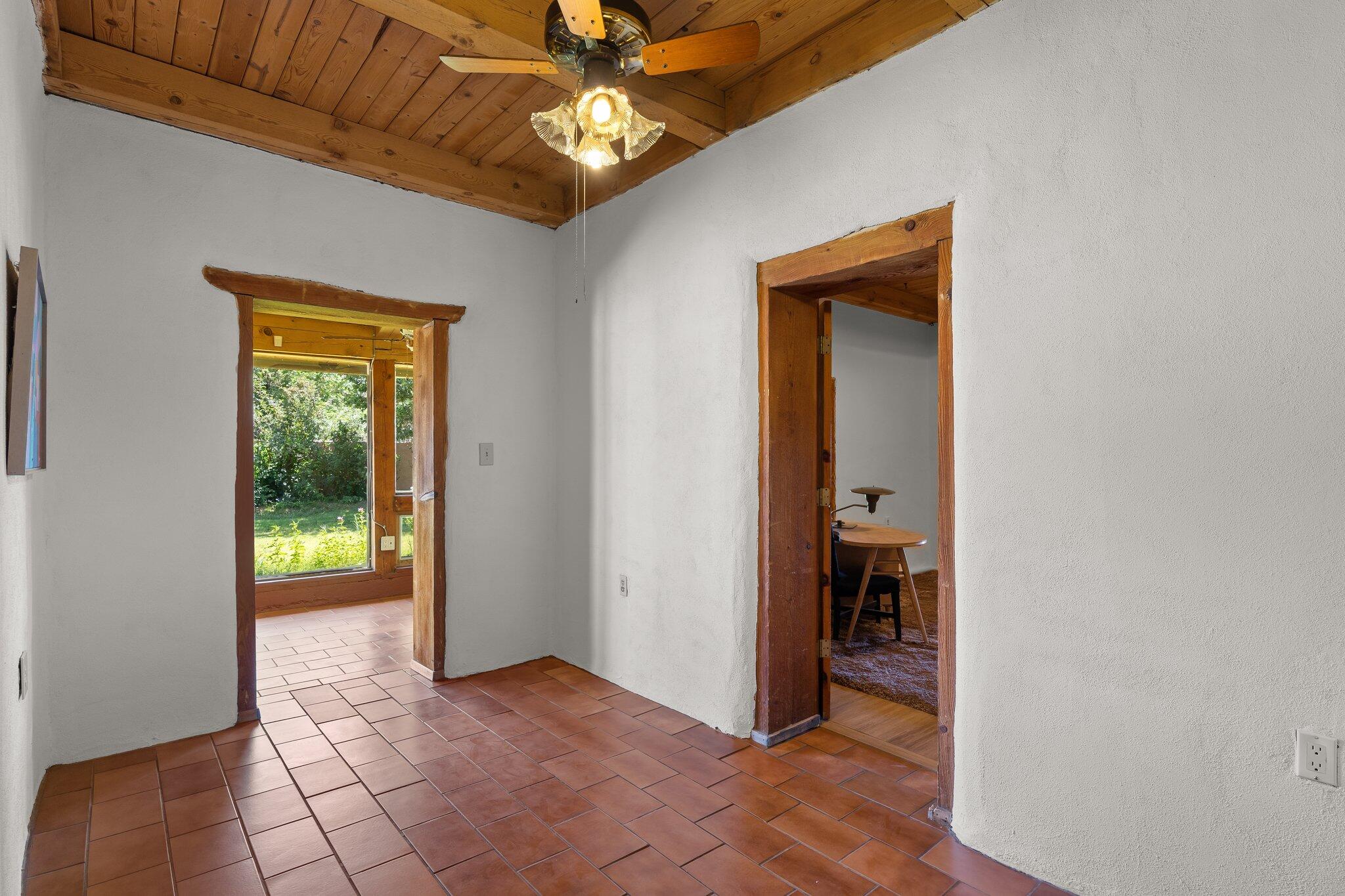 Photo 40 of 67 of 82 Edmundo Road house